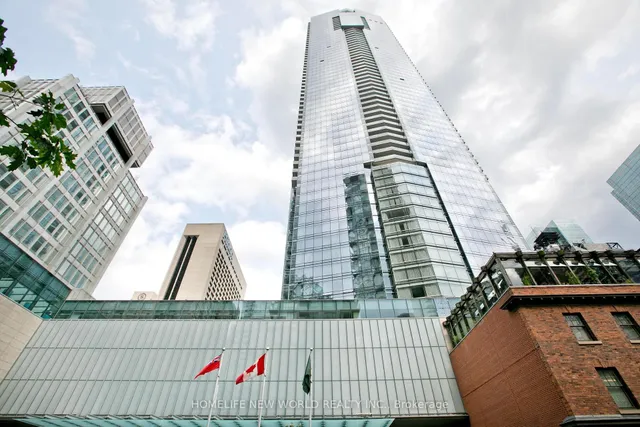 180 University Ave #5008, Toronto 2