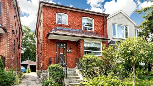 535 Soudan Ave, Toronto 3
