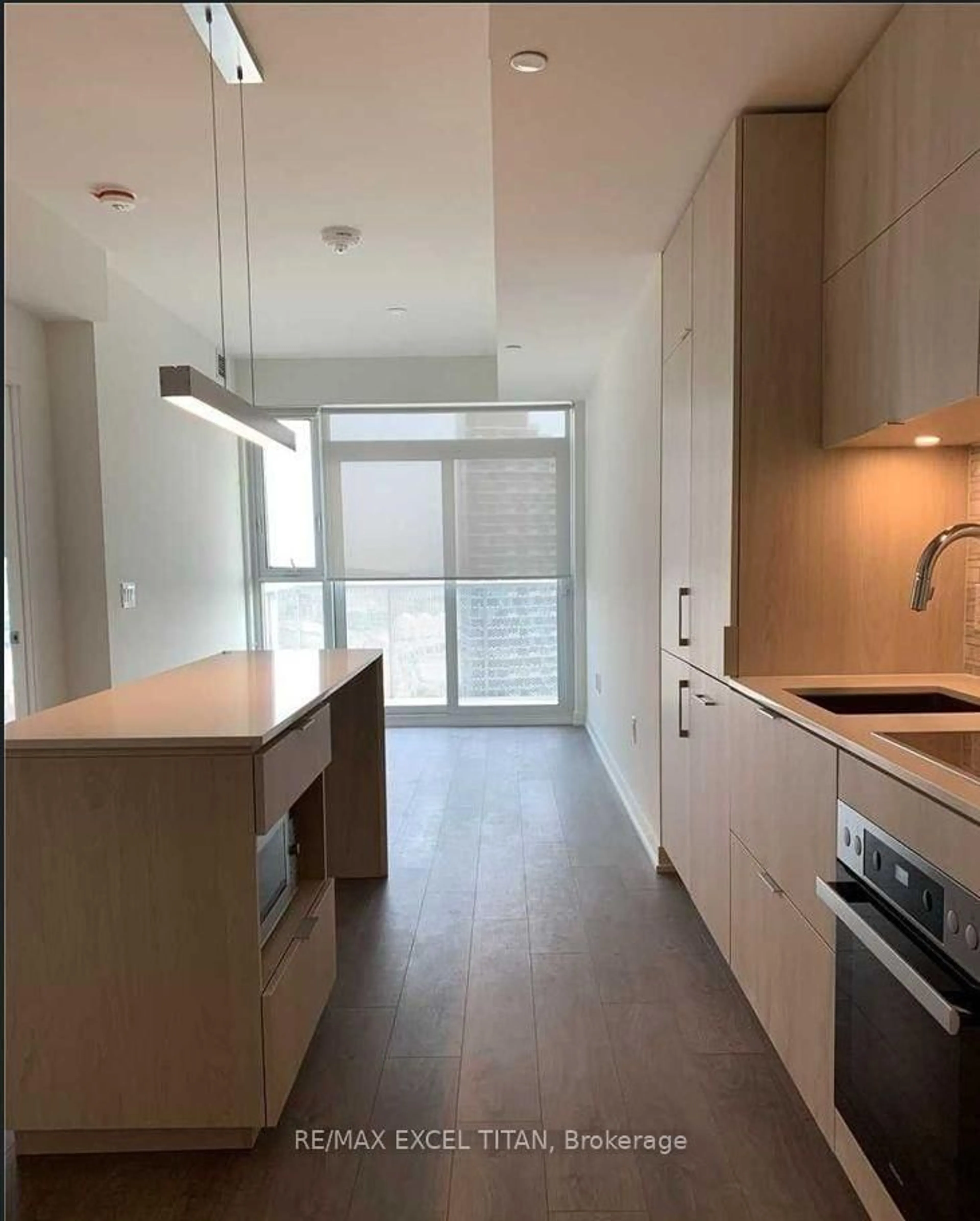 Standard kitchen, unknown for 20 Richardson St #3101, Toronto Ontario M5A 0S6