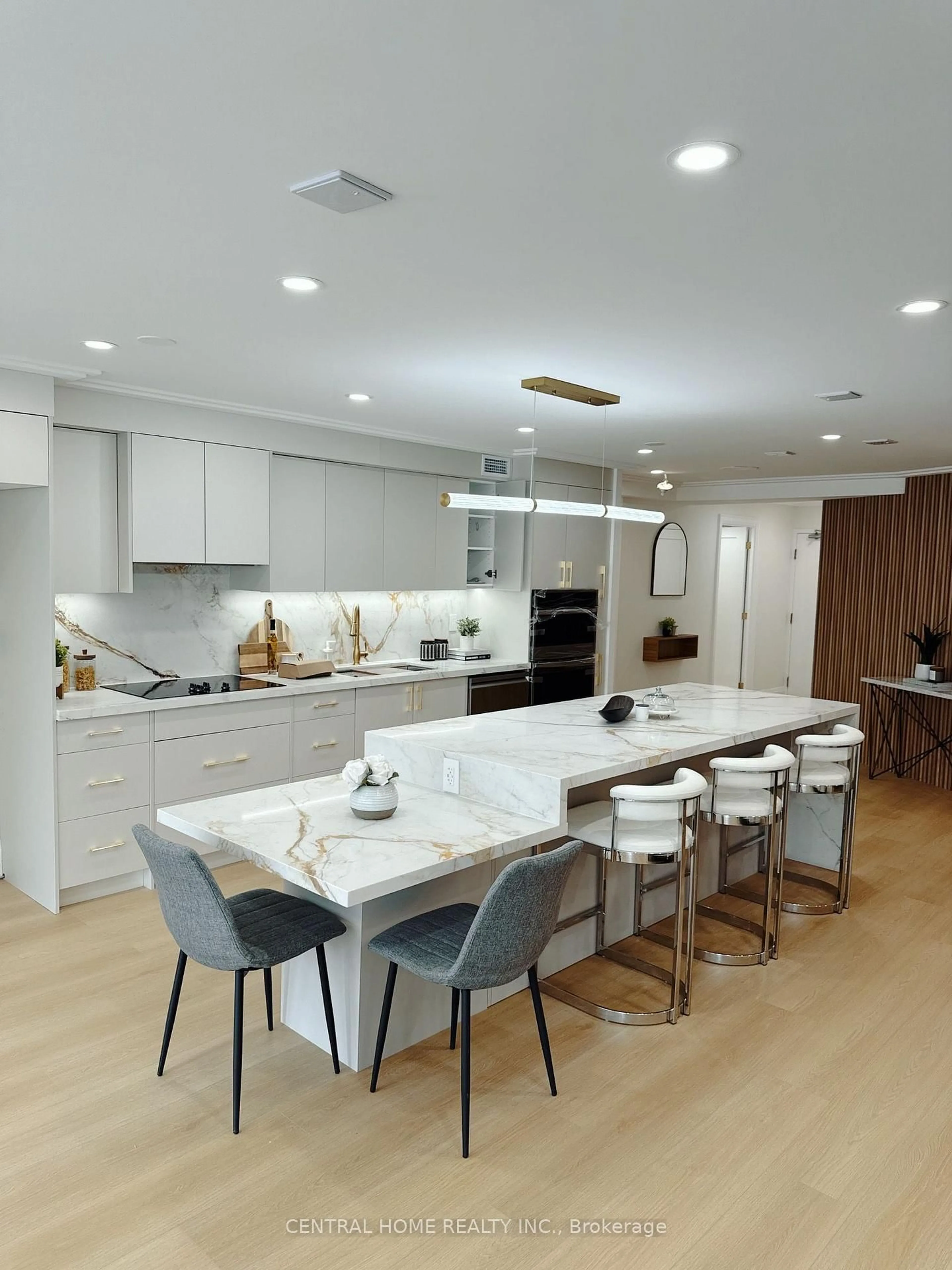 Contemporary kitchen, unknown for 85 SKYMARK Dr #302, Toronto Ontario M2H 3P2