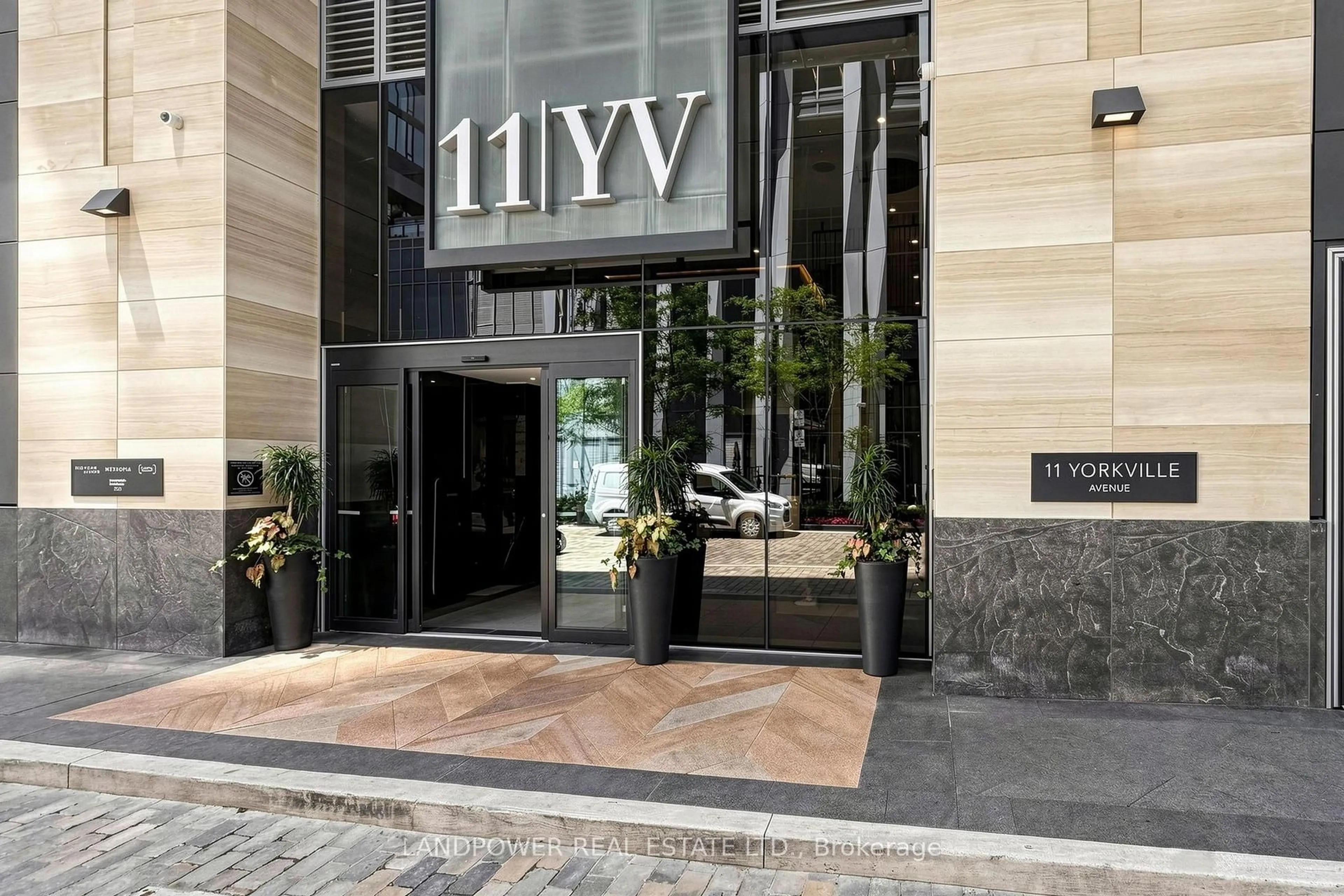 Unknown for 11 Yorkville Ave #1307, Toronto Ontario M4W 0B7