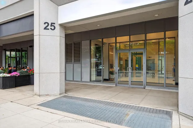 25 Lower Simcoe St #301, Toronto 5
