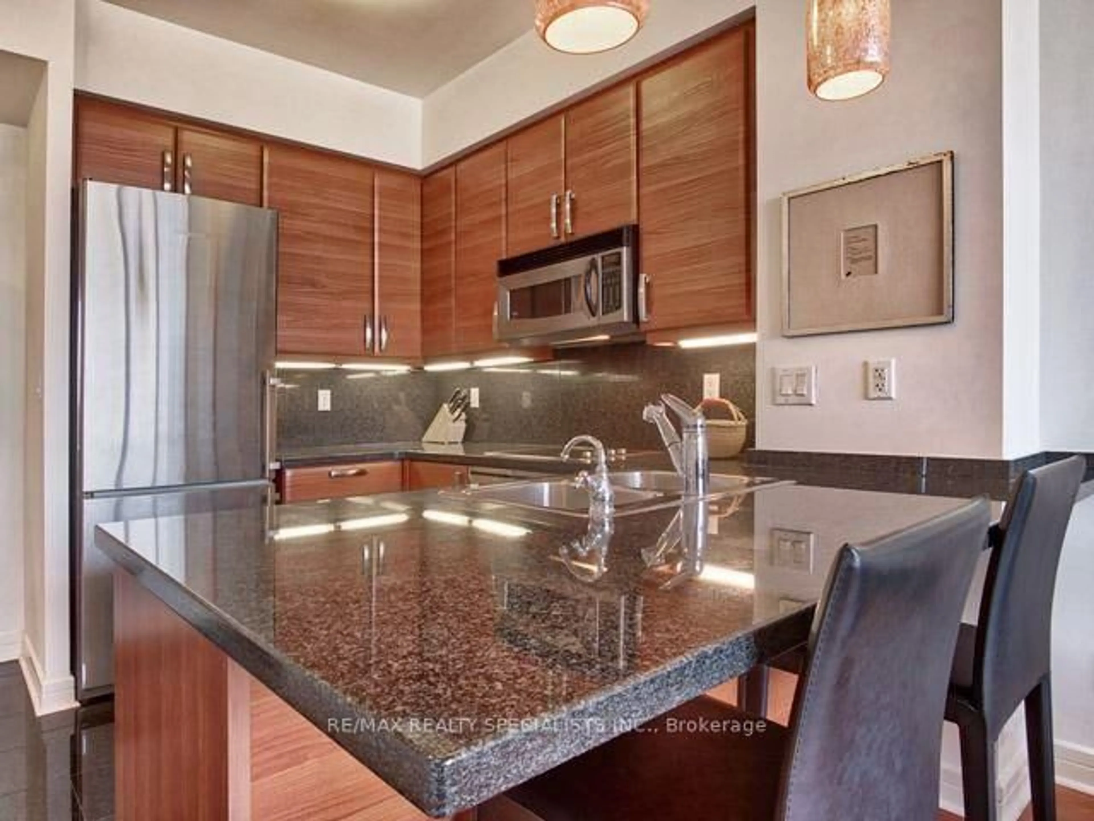 Contemporary kitchen, ceramic/tile floor for 1 Avondale Ave #501, Toronto Ontario M2N 7J1