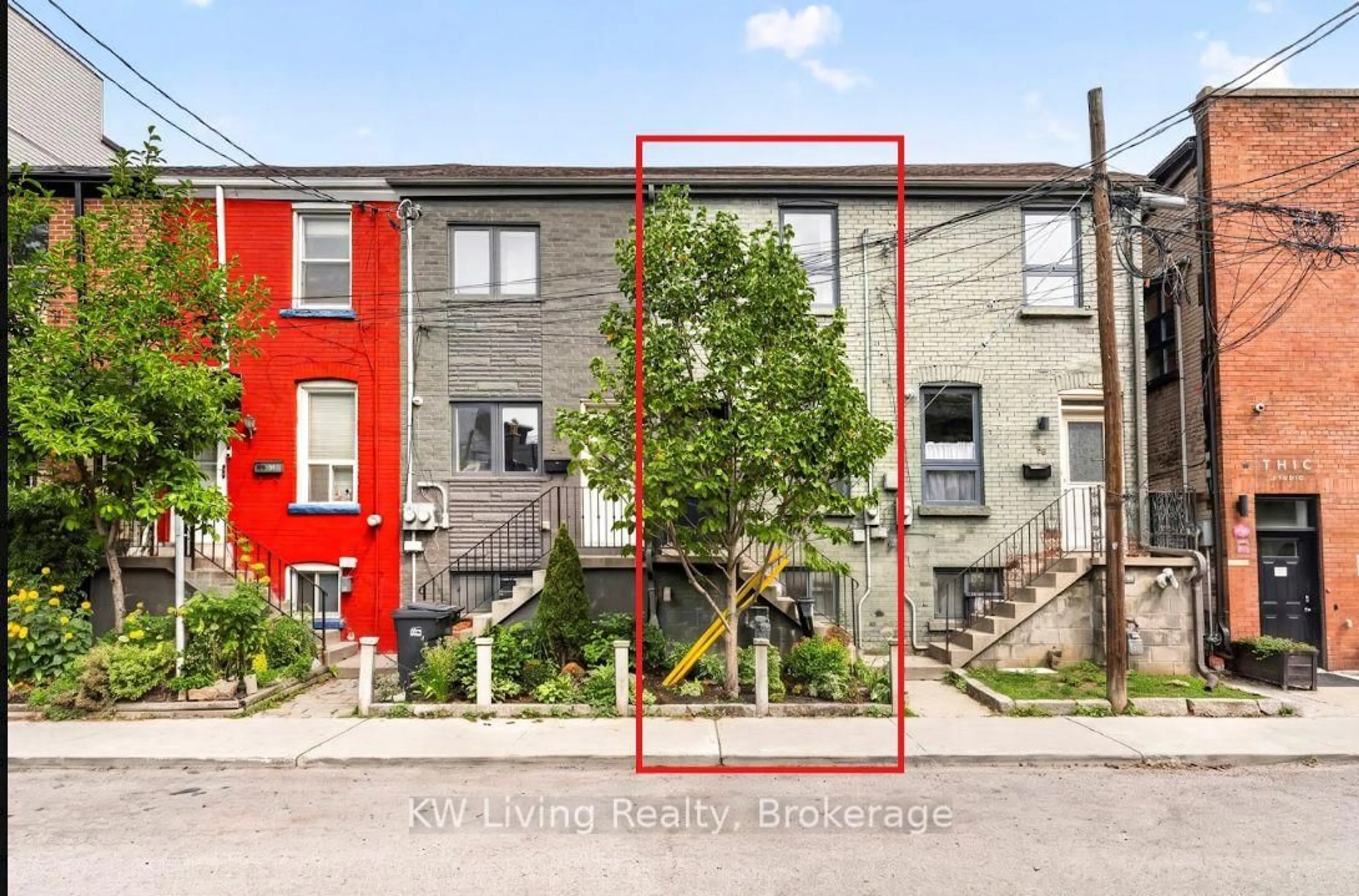 A pic from outside/outdoor area/front of a property/back of a property/a pic from drone, street for 90 Mitchell Ave, Toronto Ontario M6J 1B9