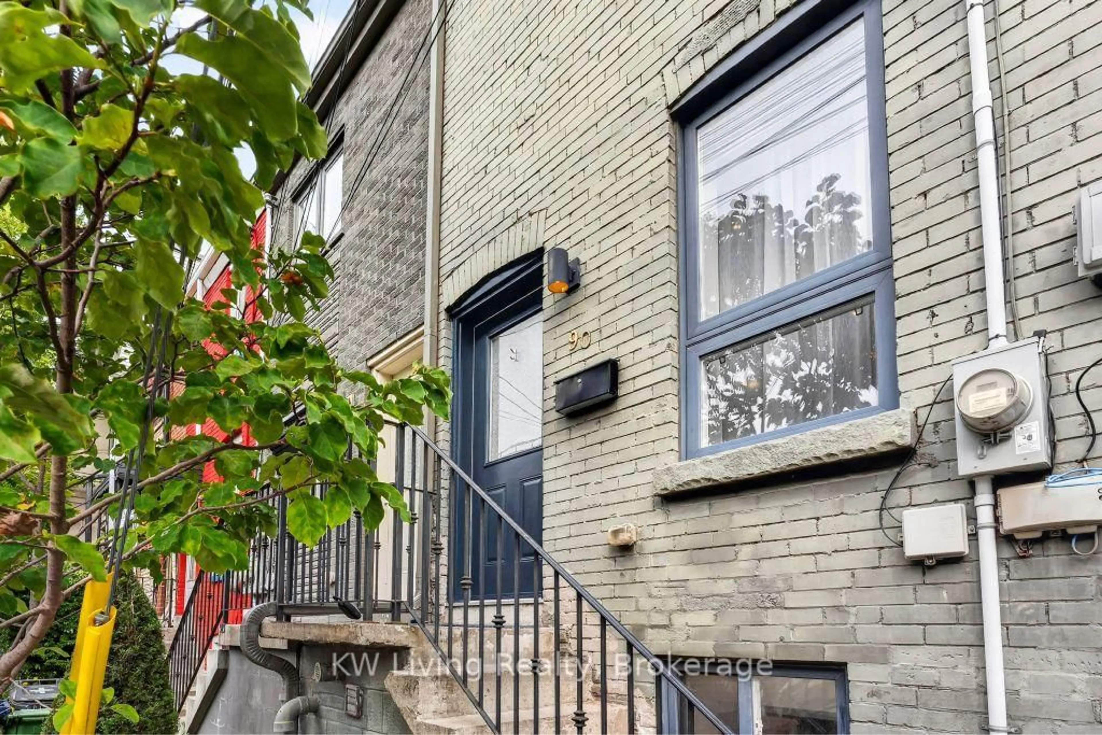 Patio, street for 90 Mitchell Ave, Toronto Ontario M6J 1B9