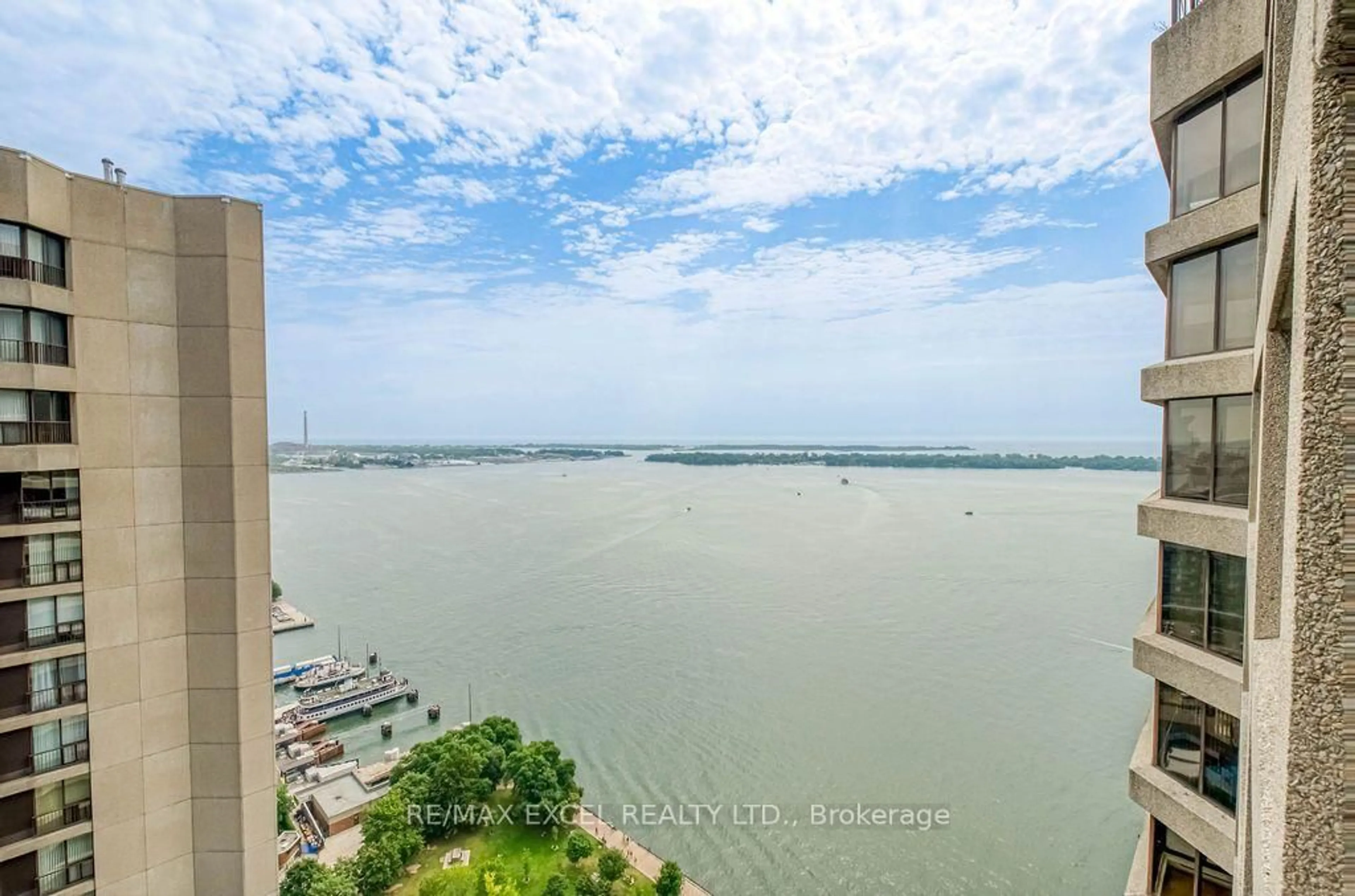 Unknown for 65 Harbour Sq #3403, Toronto Ontario M5J 2L4