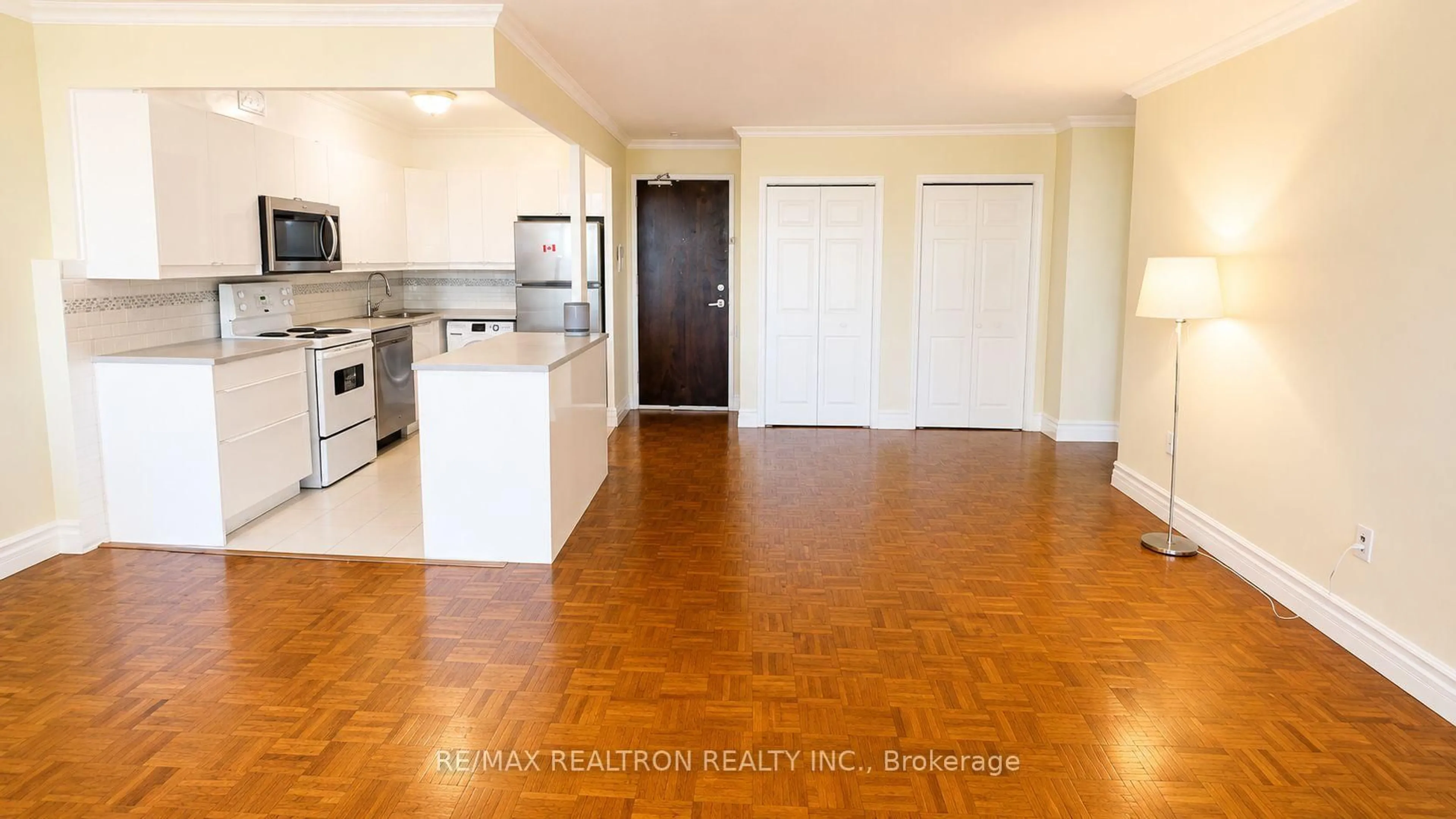 Unknown for 5949 Yonge St #304, Toronto Ontario M2M 3V8