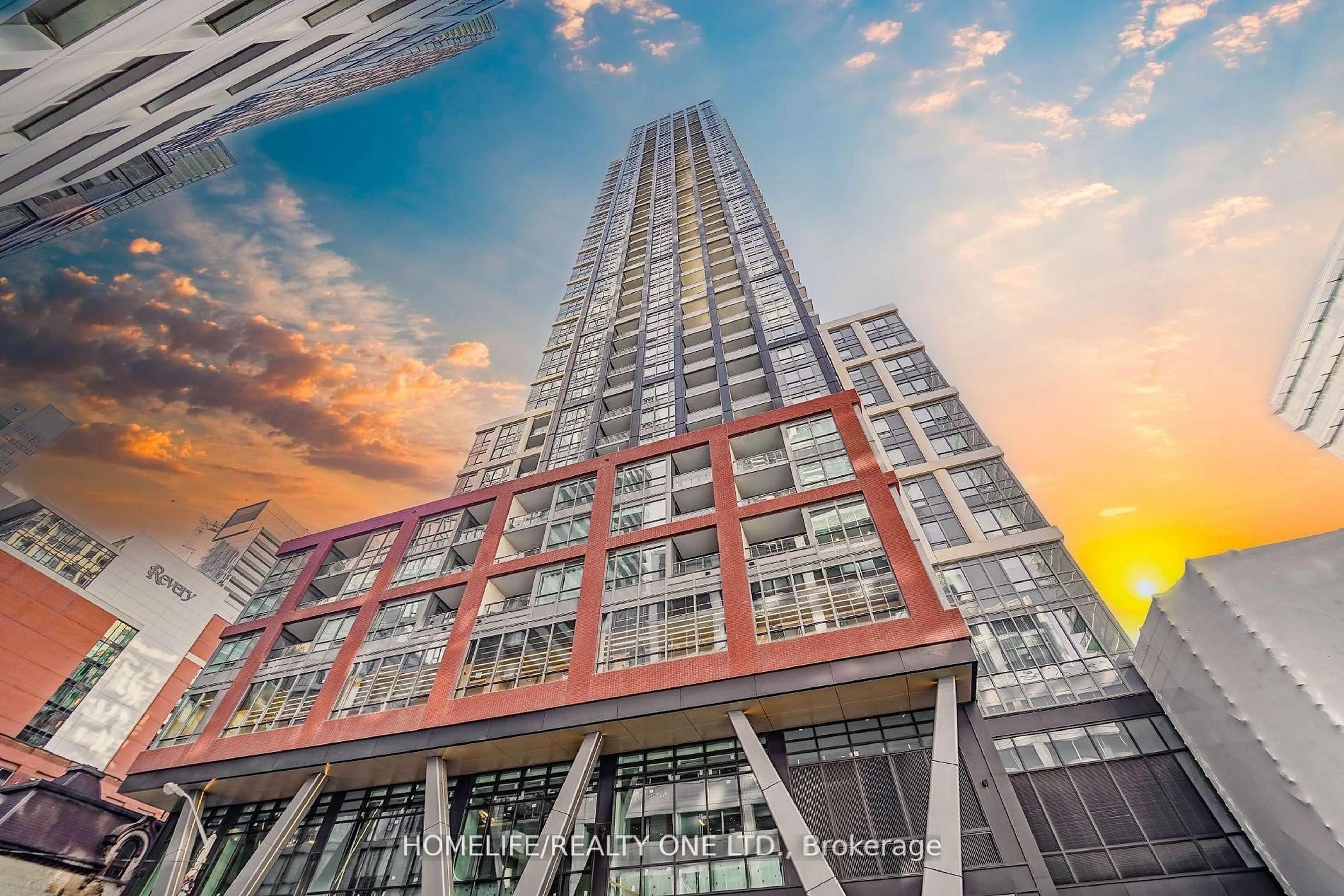 Indoor foyer for 108 Peter St #4106, Toronto Ontario M5V 2G7