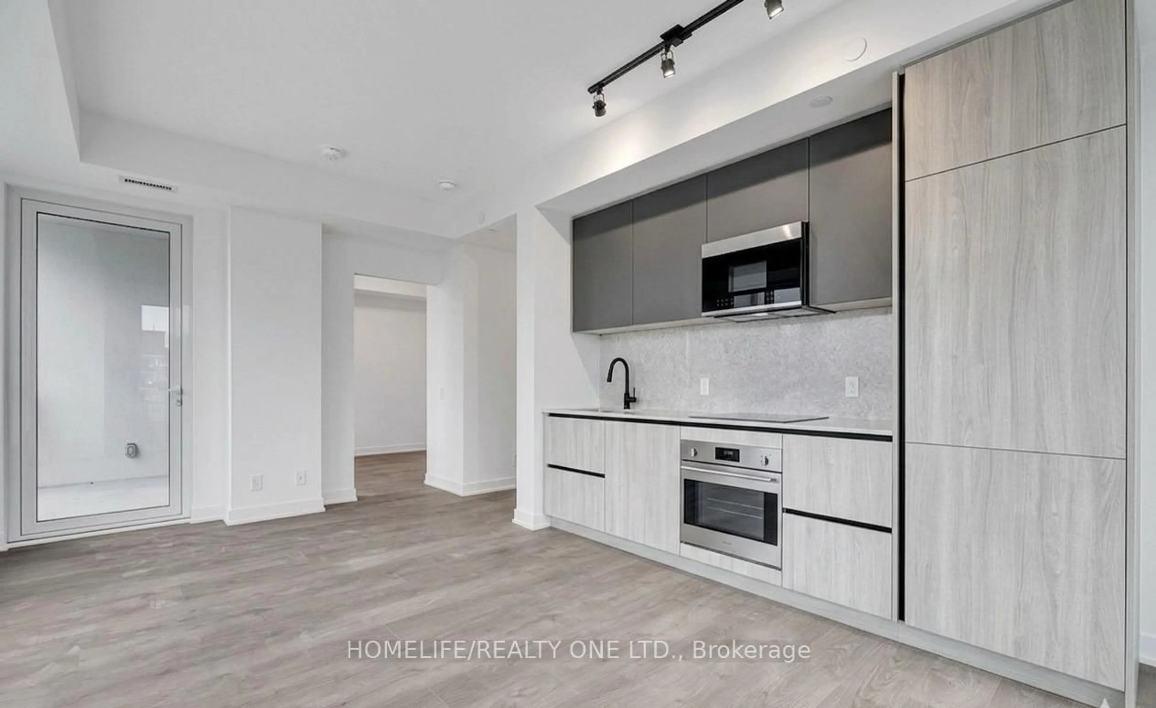 Unknown for 108 Peter St #4106, Toronto Ontario M5V 2G7