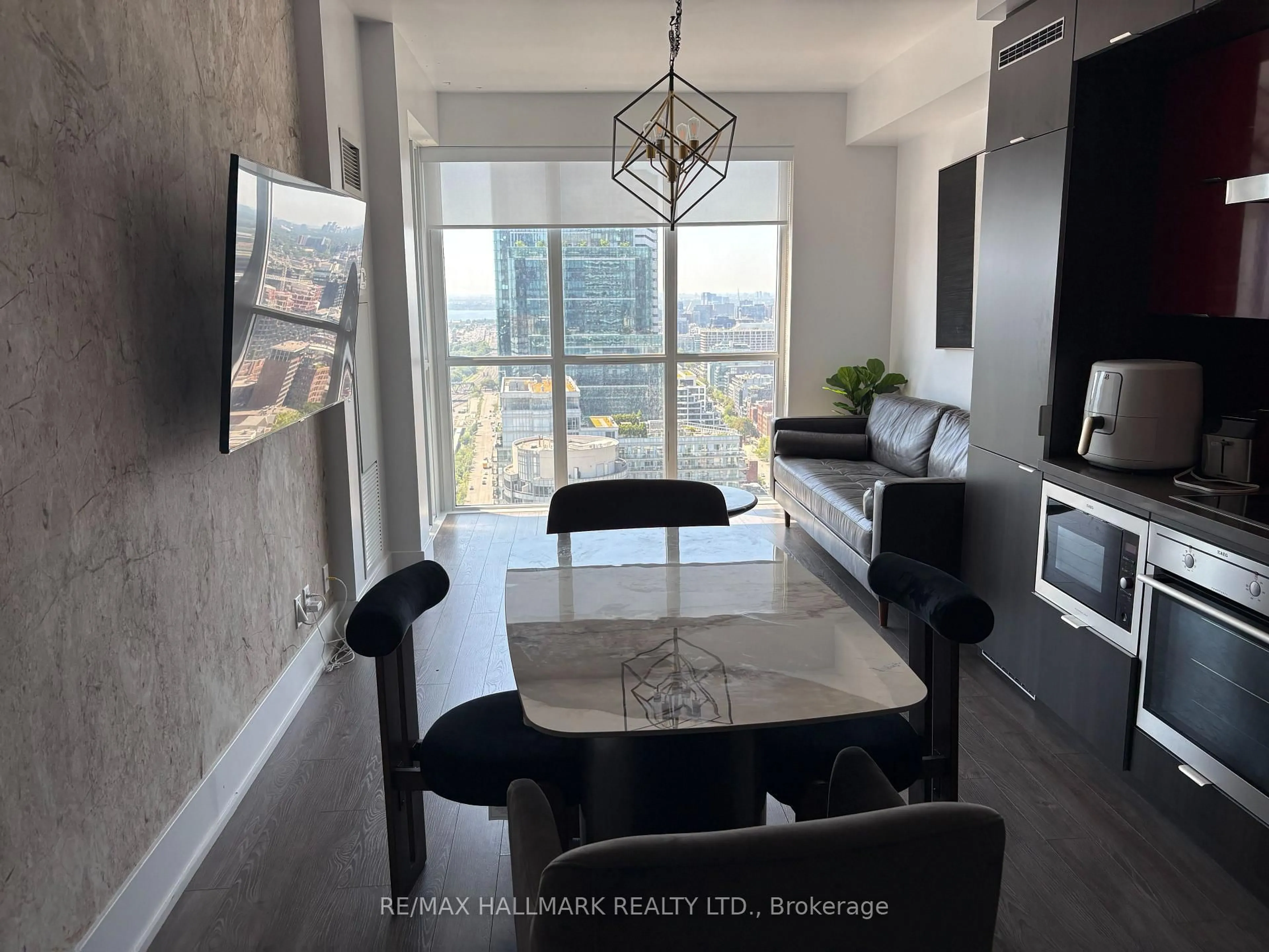 Dining room, unknown for 300 Front St #3513, Toronto Ontario M5V 0E9