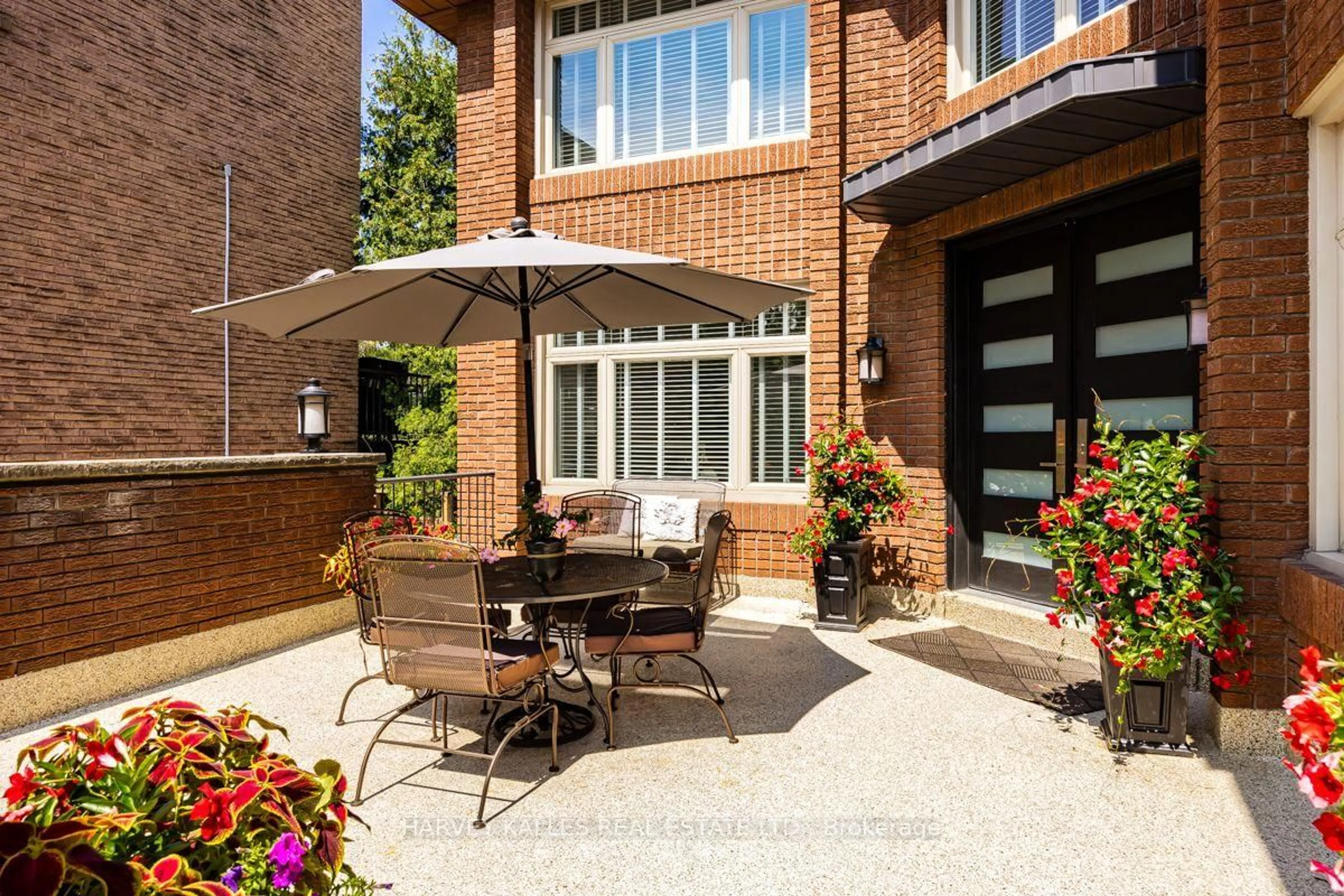 Patio, street for 92 Prue Ave, Toronto Ontario M6B 1R5