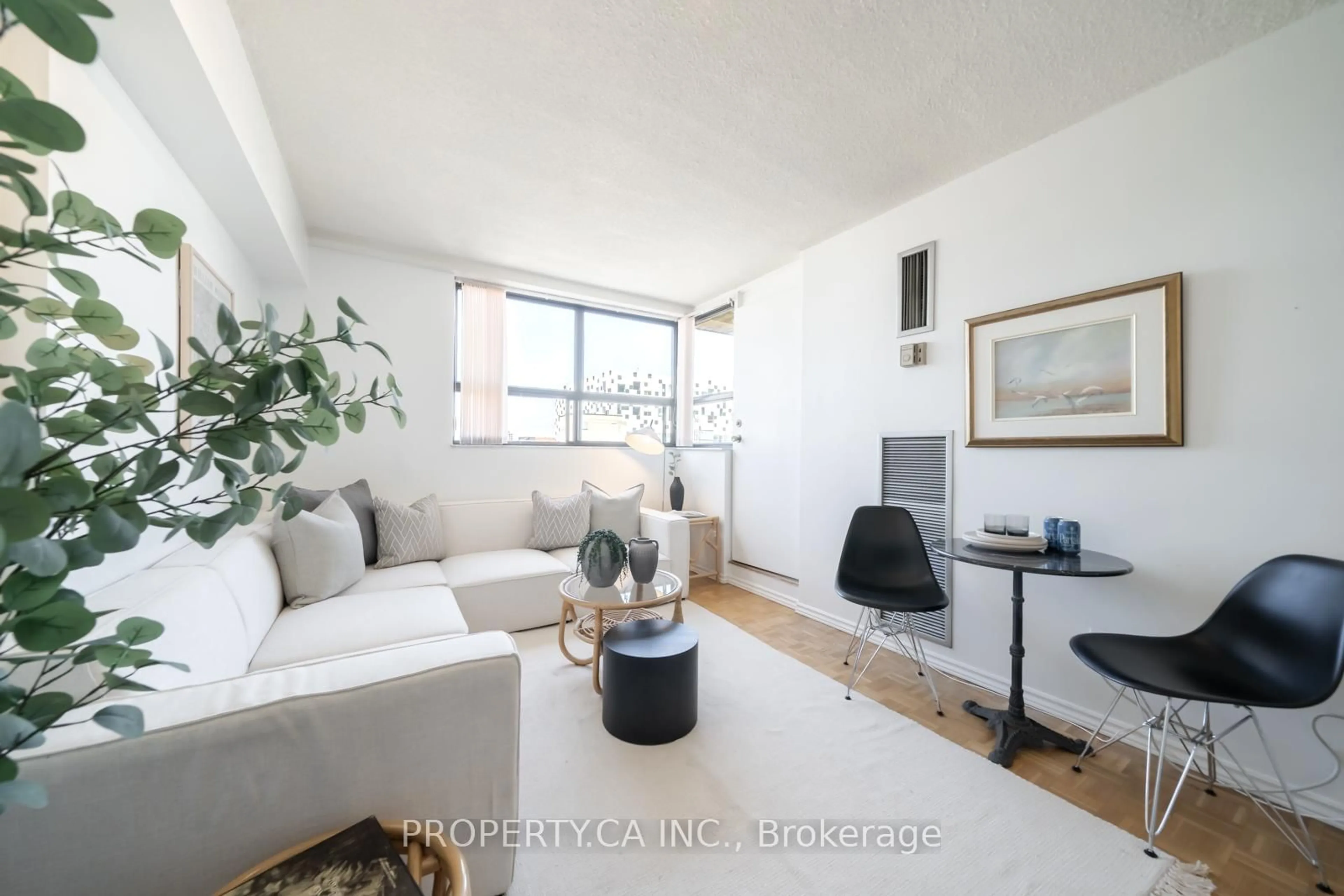 Living room with furniture, unknown for 80 St Patrick St #914, Toronto Ontario M5T 2X6