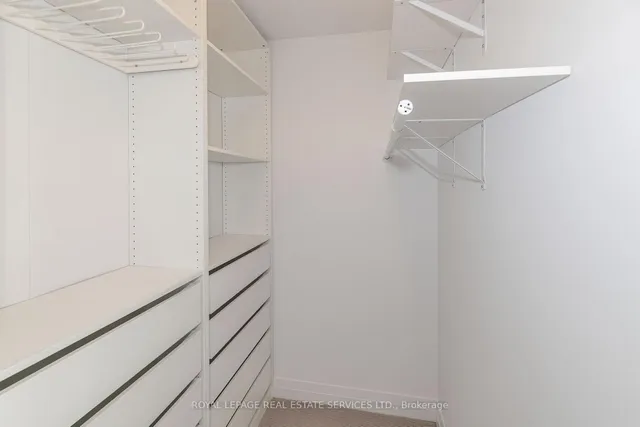 25 Carlton St #603, Toronto 3