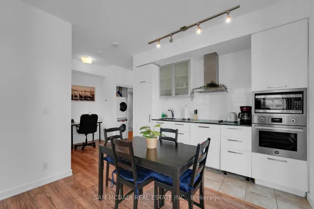 12 York St #2307, Toronto 3