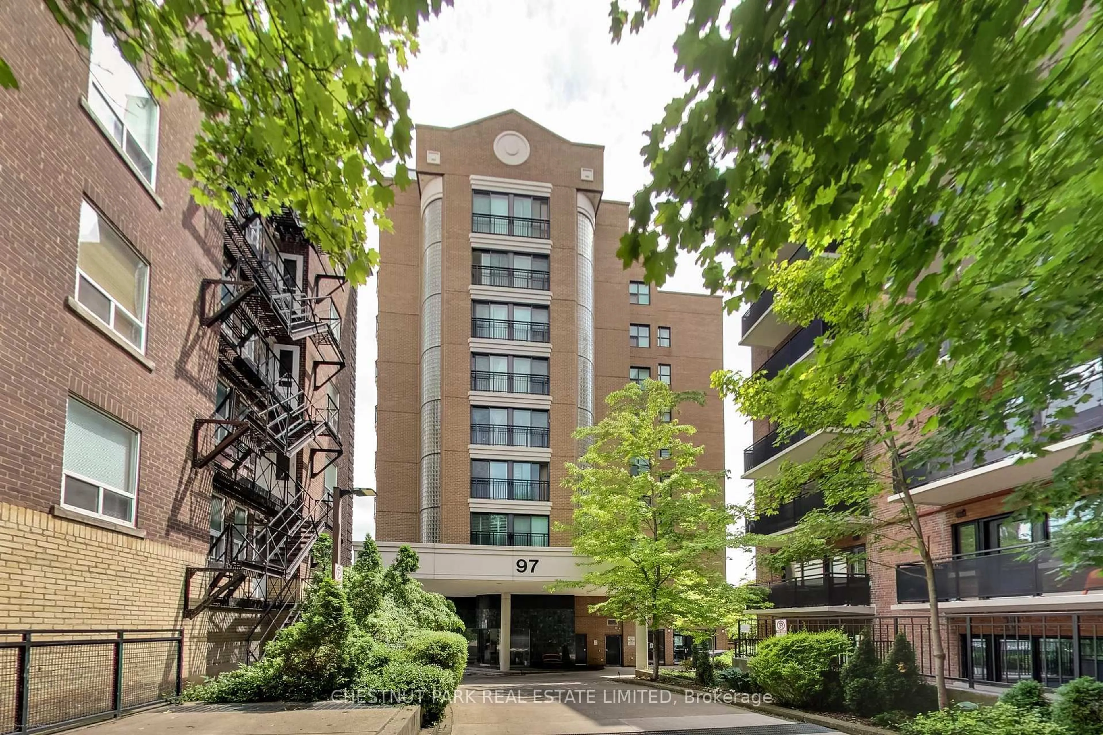 Unknown for 97 Lawton Blvd #201, Toronto Ontario M4V 1Z6