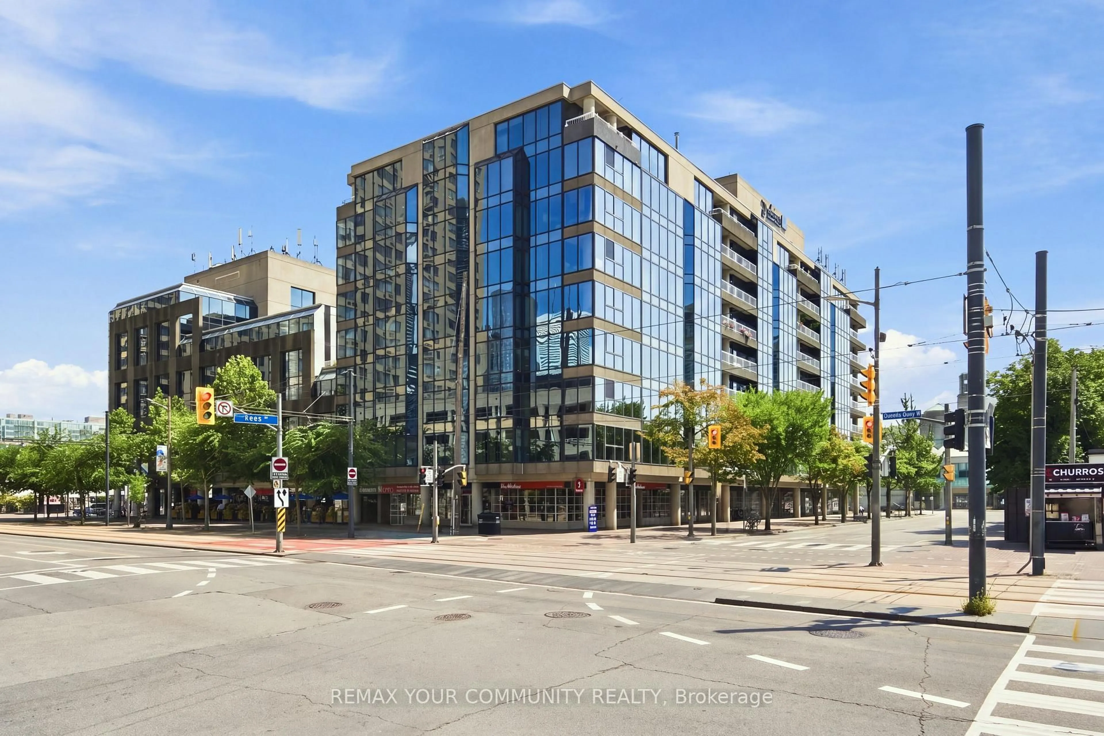 Unknown for 251 Queens Quay #705, Toronto Ontario M5J 2N6