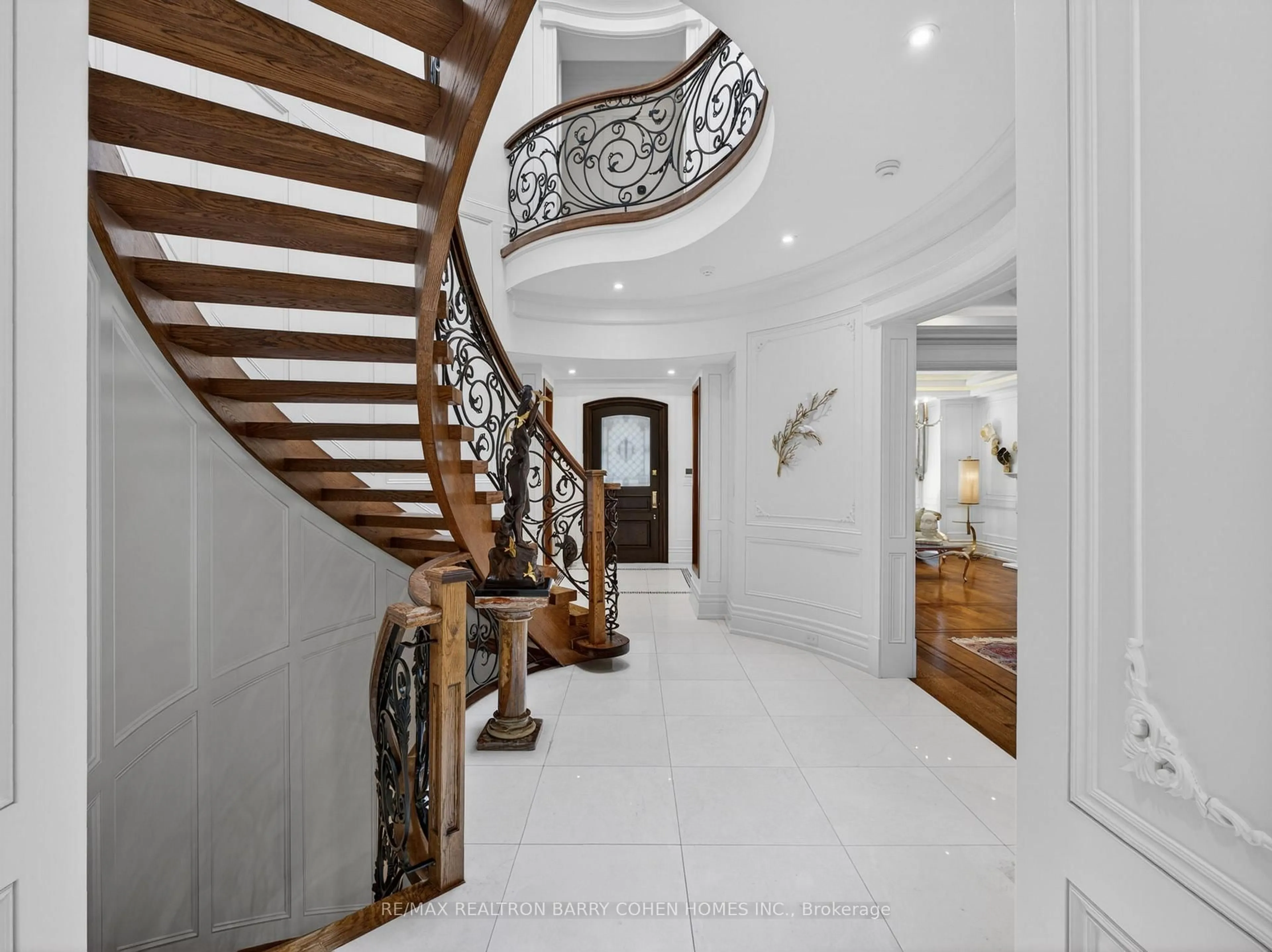 Unknown for 18 Brookfield Rd, Toronto Ontario M2P 1A9