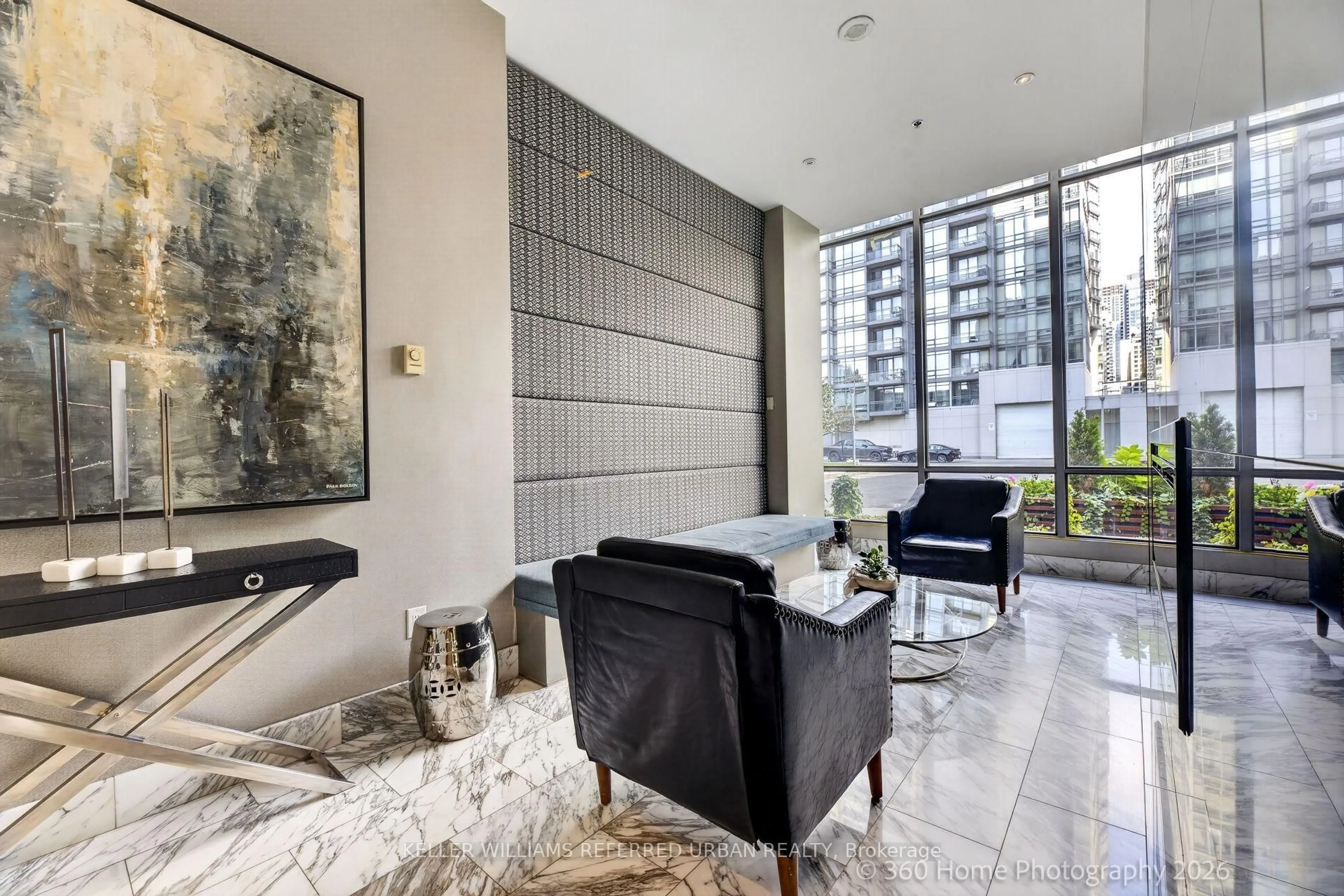 Indoor foyer for 5 Mariner Terr #1503, Toronto Ontario M5V 3V6