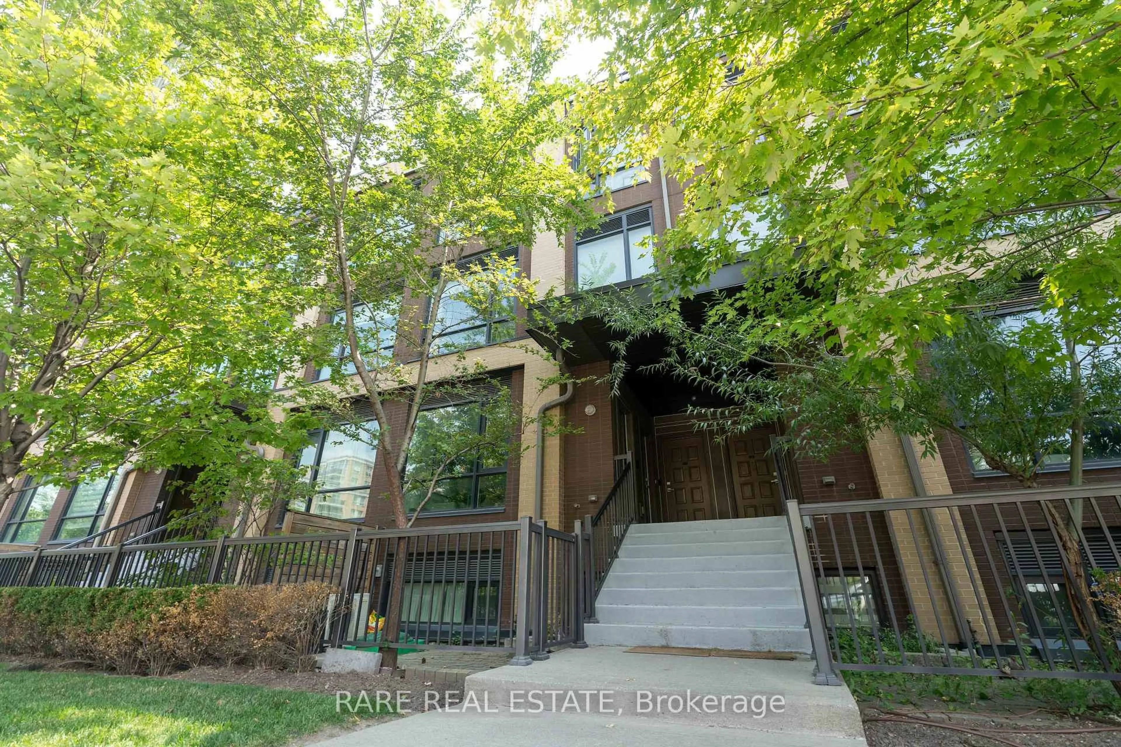 Unknown for 639 Lawrence Ave #208, Toronto Ontario M6A 1A9