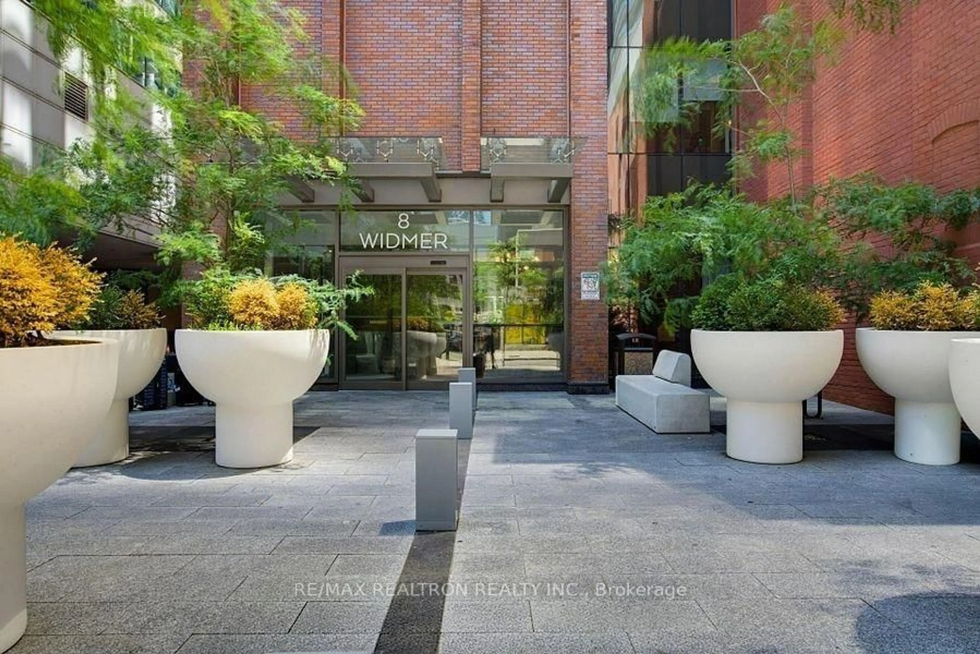 Unknown for 8 Widmer St #4303, Toronto Ontario M5V 0W6