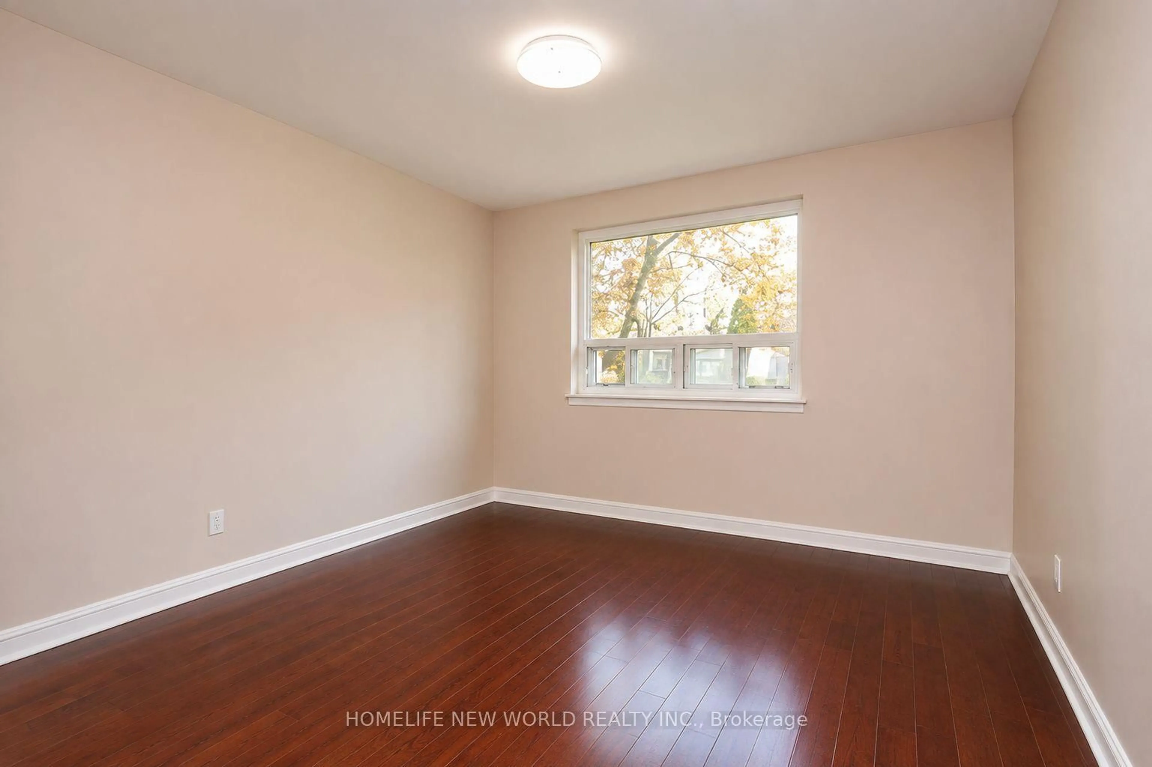 A pic of a room for 54 Southwell Dr, Toronto Ontario M3B 2N9