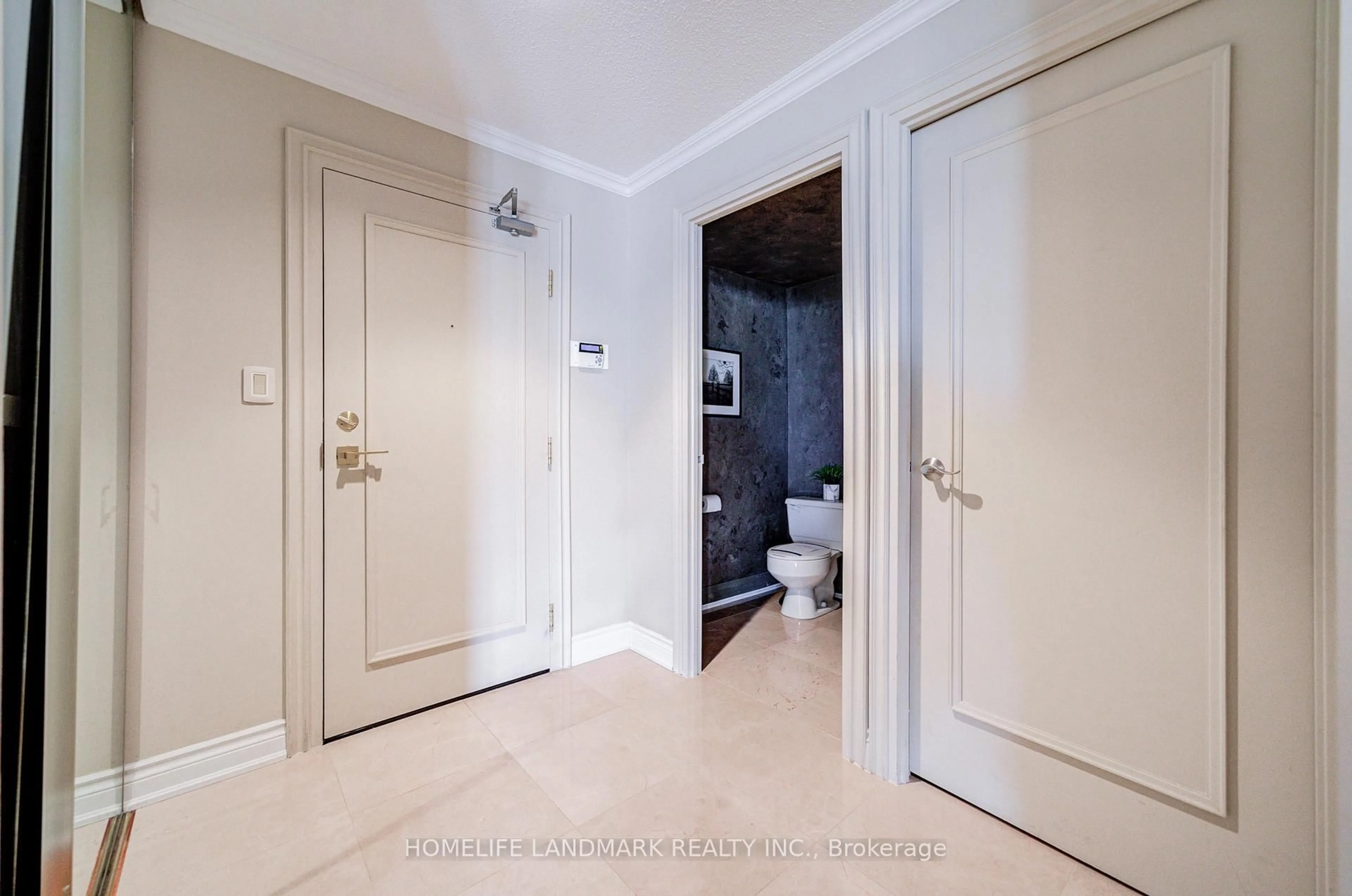 A pic of a room for 10 Kenneth Ave #PH 05, Toronto Ontario M2N 6K6