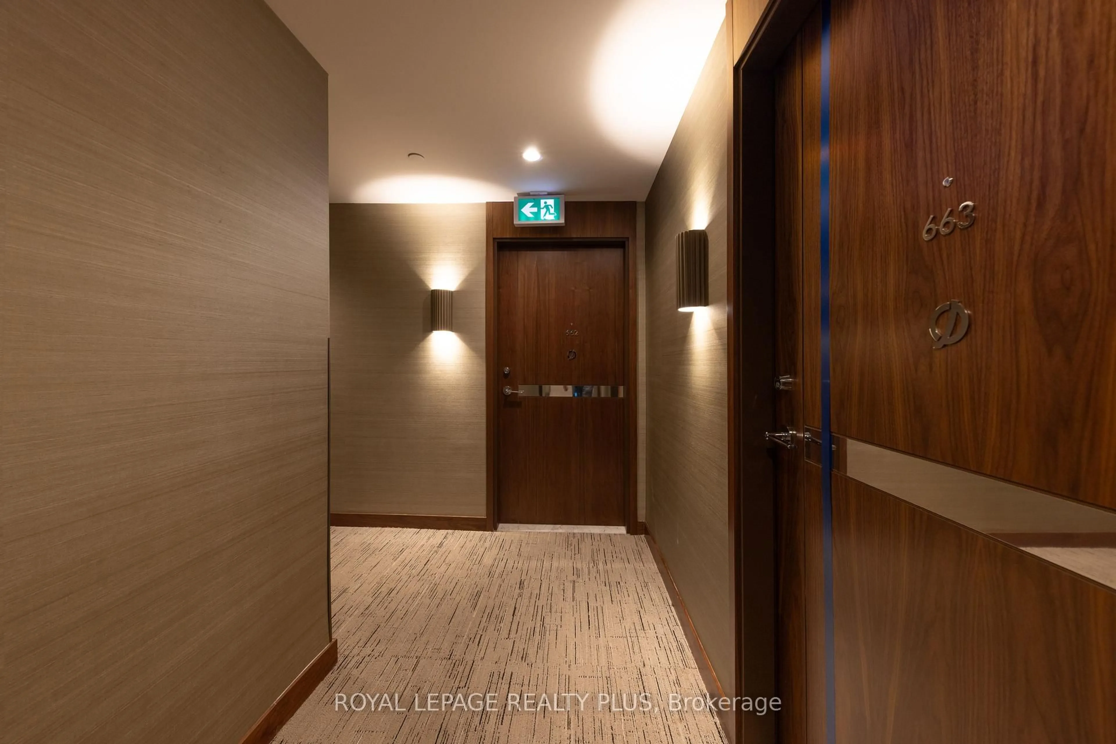 Indoor foyer for 68 Esther Shiner Blvd #662, Toronto Ontario M2K 0J6