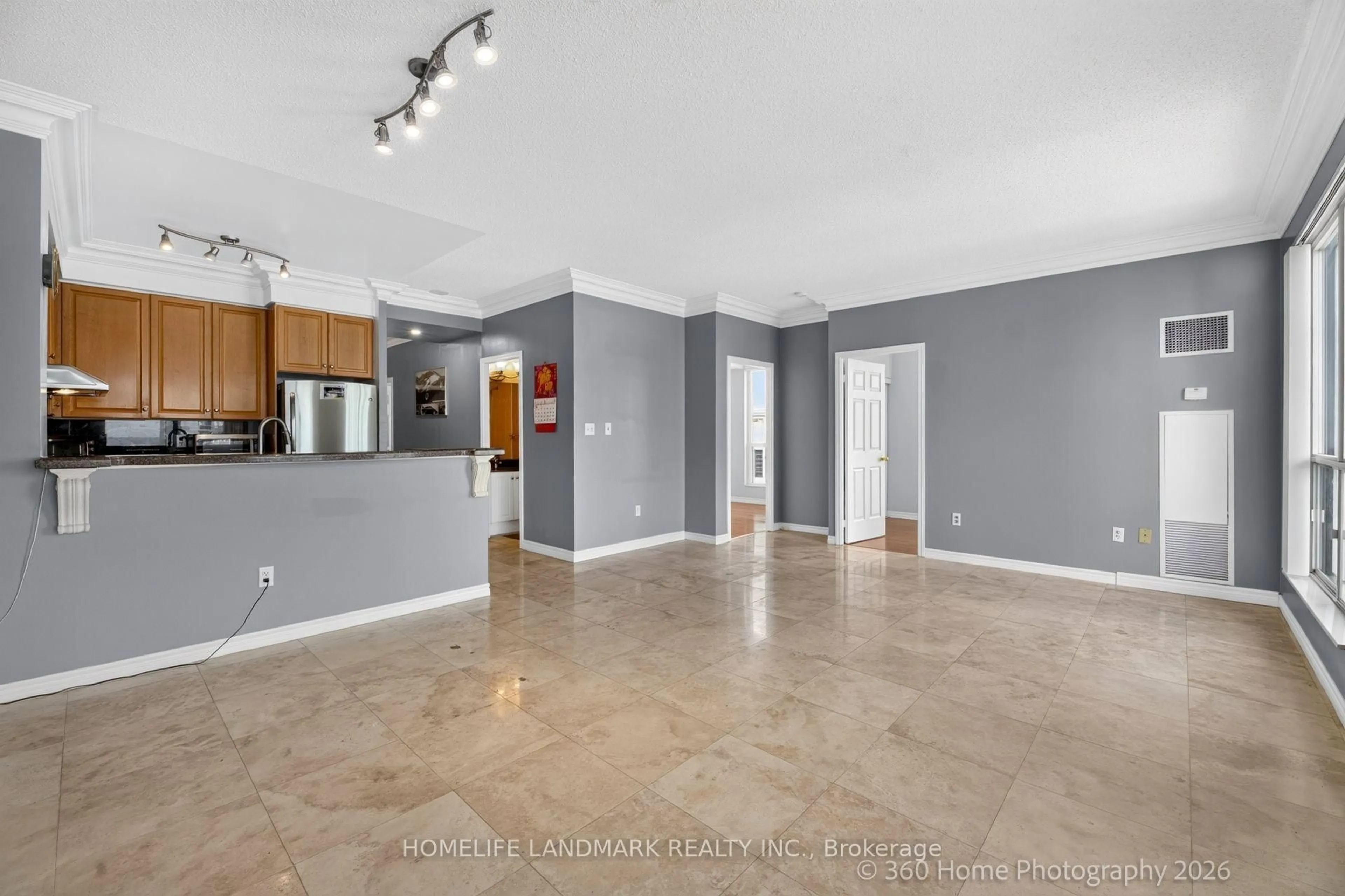 Open concept kitchen, unknown for 7 Lorraine Dr #MPH07, Toronto Ontario M2N 7H2