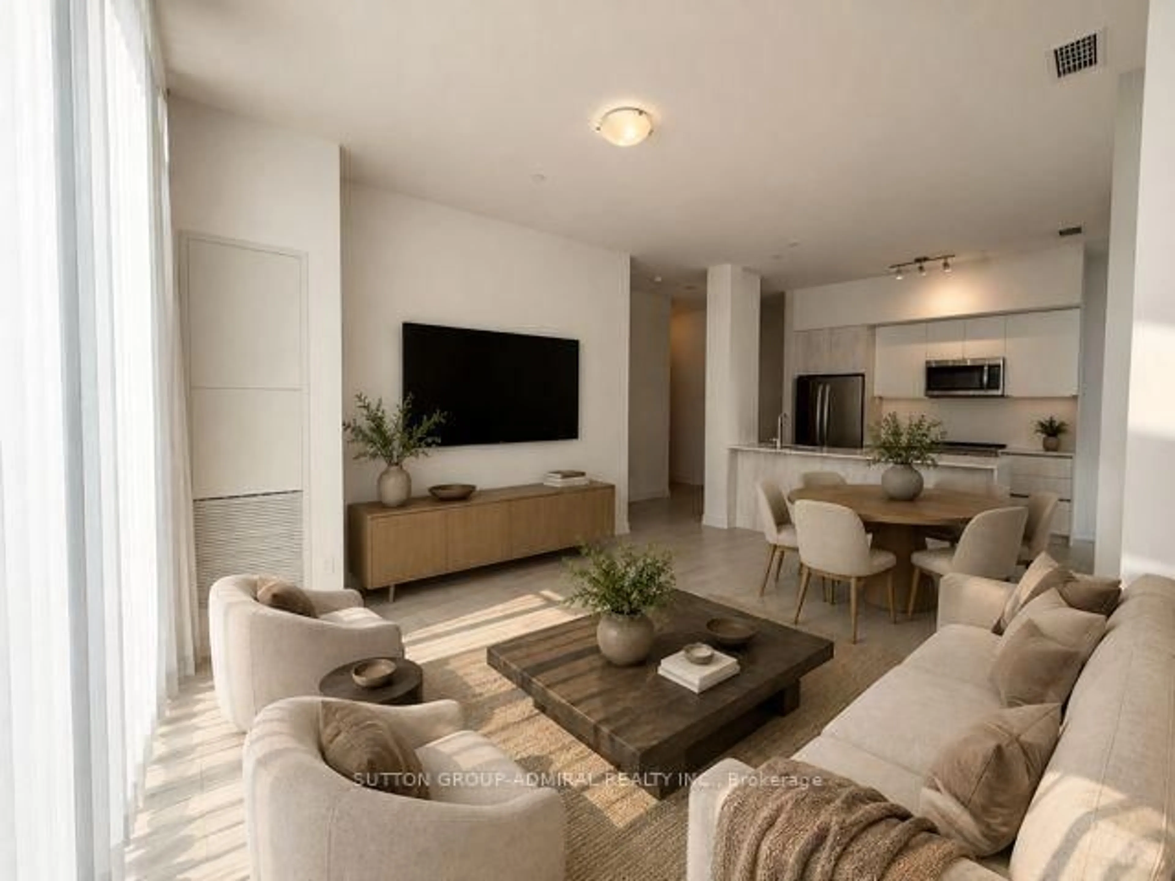 Living room with furniture, unknown for 5858 Yonge St #TH10, Toronto Ontario M2M 0C6