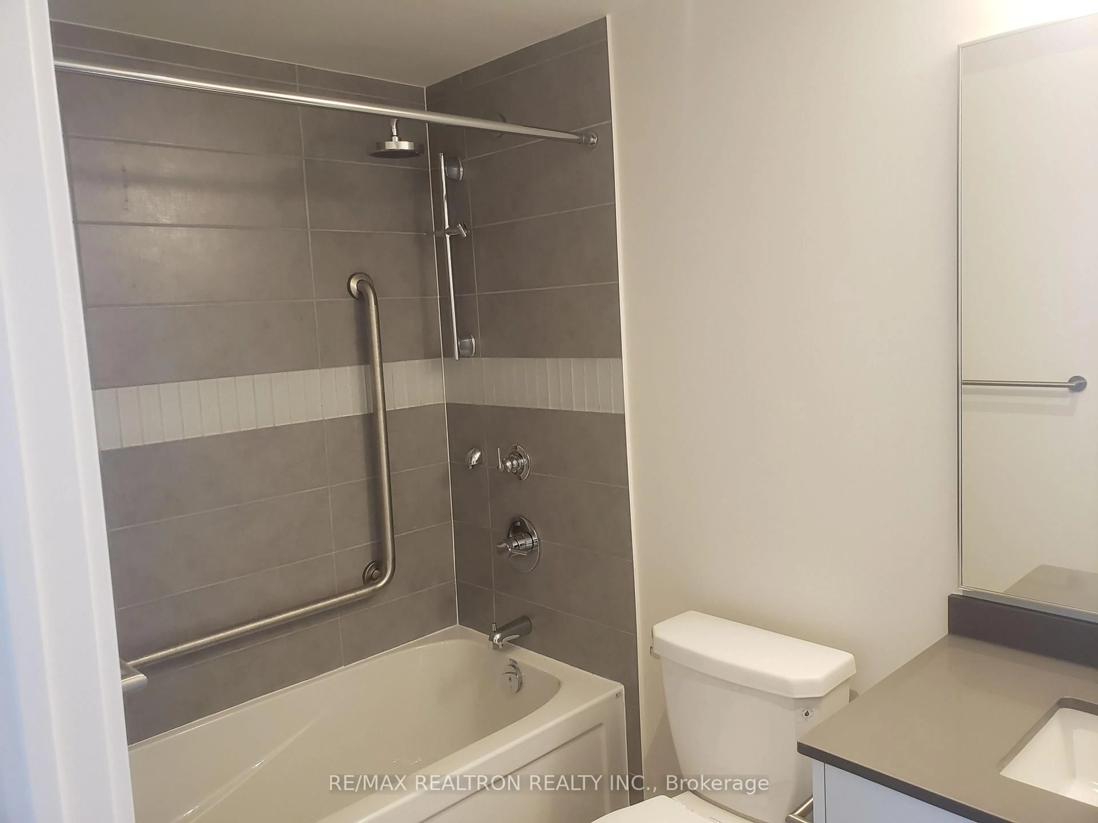 Standard bathroom, ceramic/tile floor for 99 John St #2307, Toronto Ontario M5V 0S6