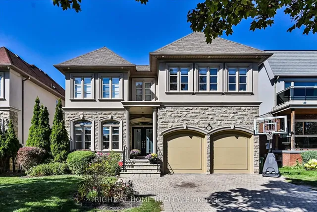 154 Charlton Blvd, Toronto