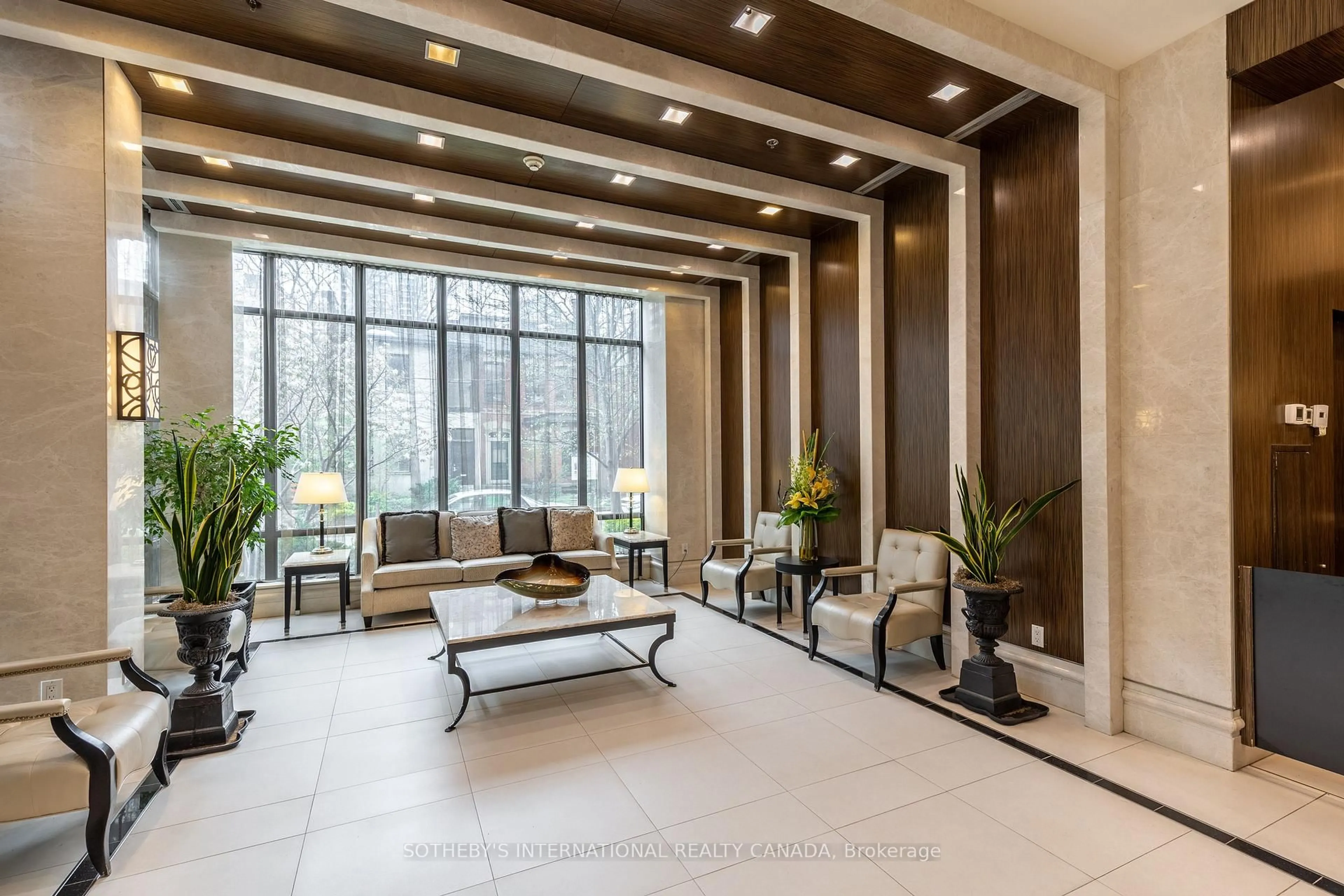 Lobby for 28 Linden St #402, Toronto Ontario M4Y 0A4