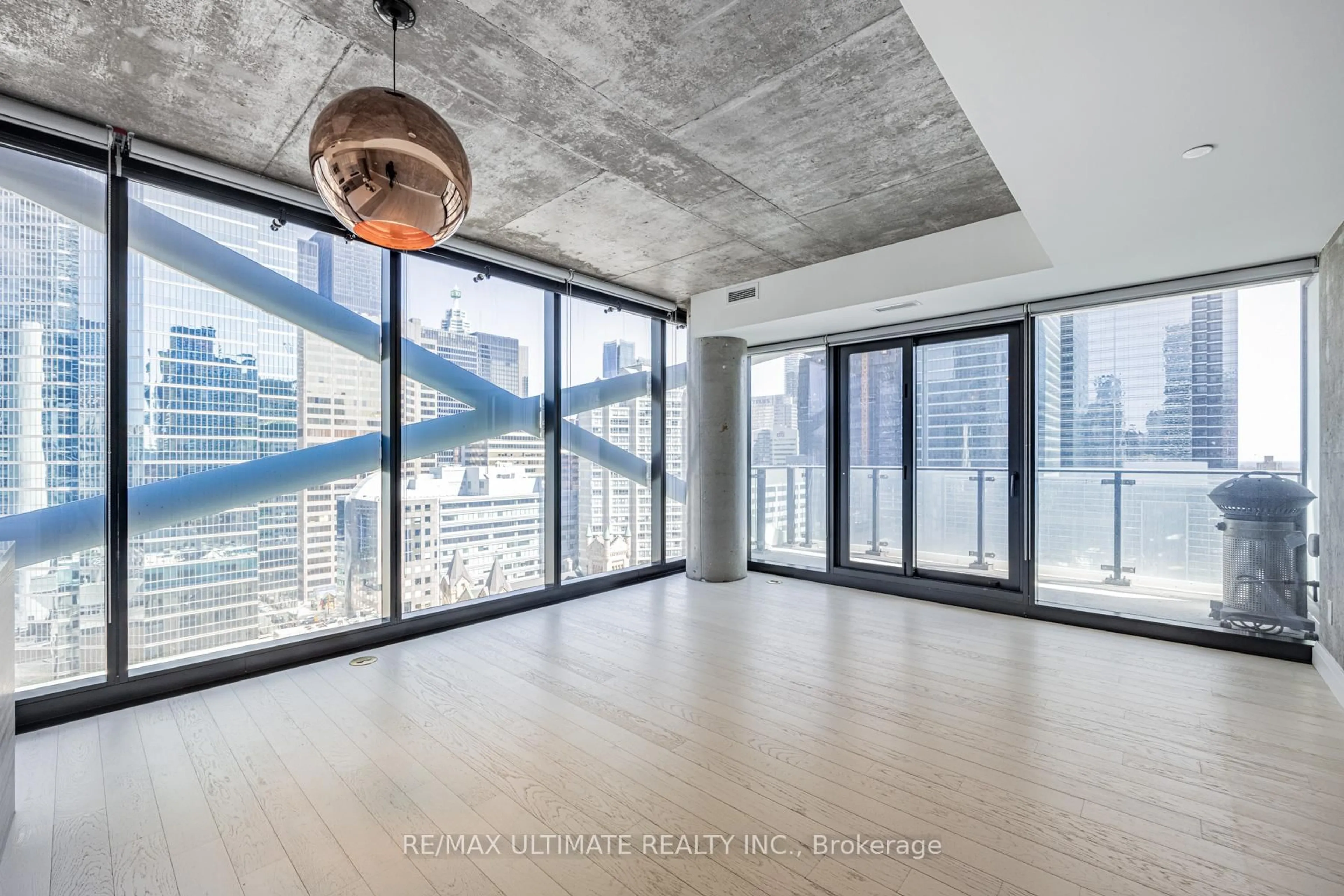 Unknown for 224 King St #1504, Toronto Ontario M5H 0A6