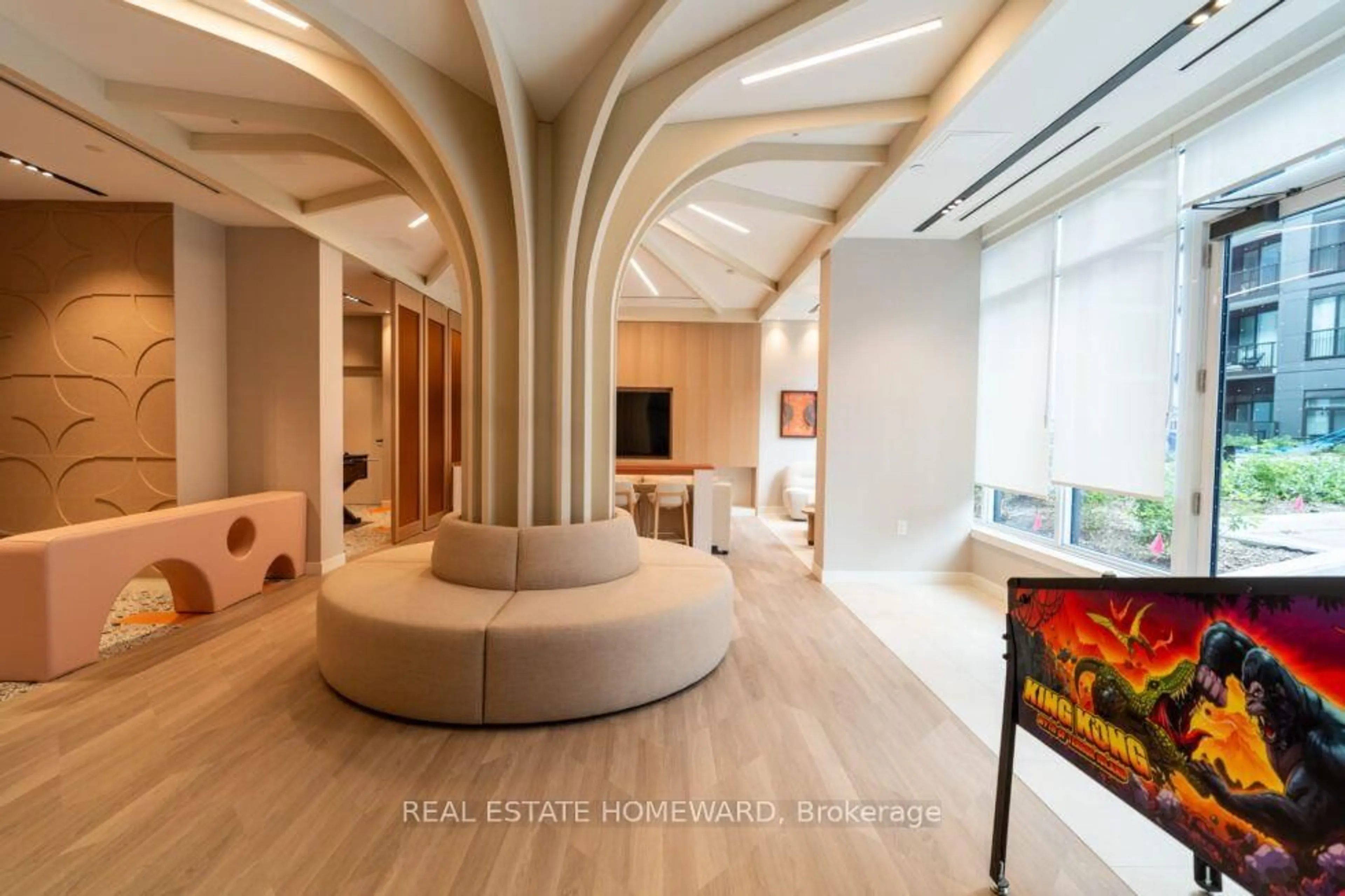 Indoor foyer for 10 Oak St #1703, Toronto Ontario M5A 0Z1