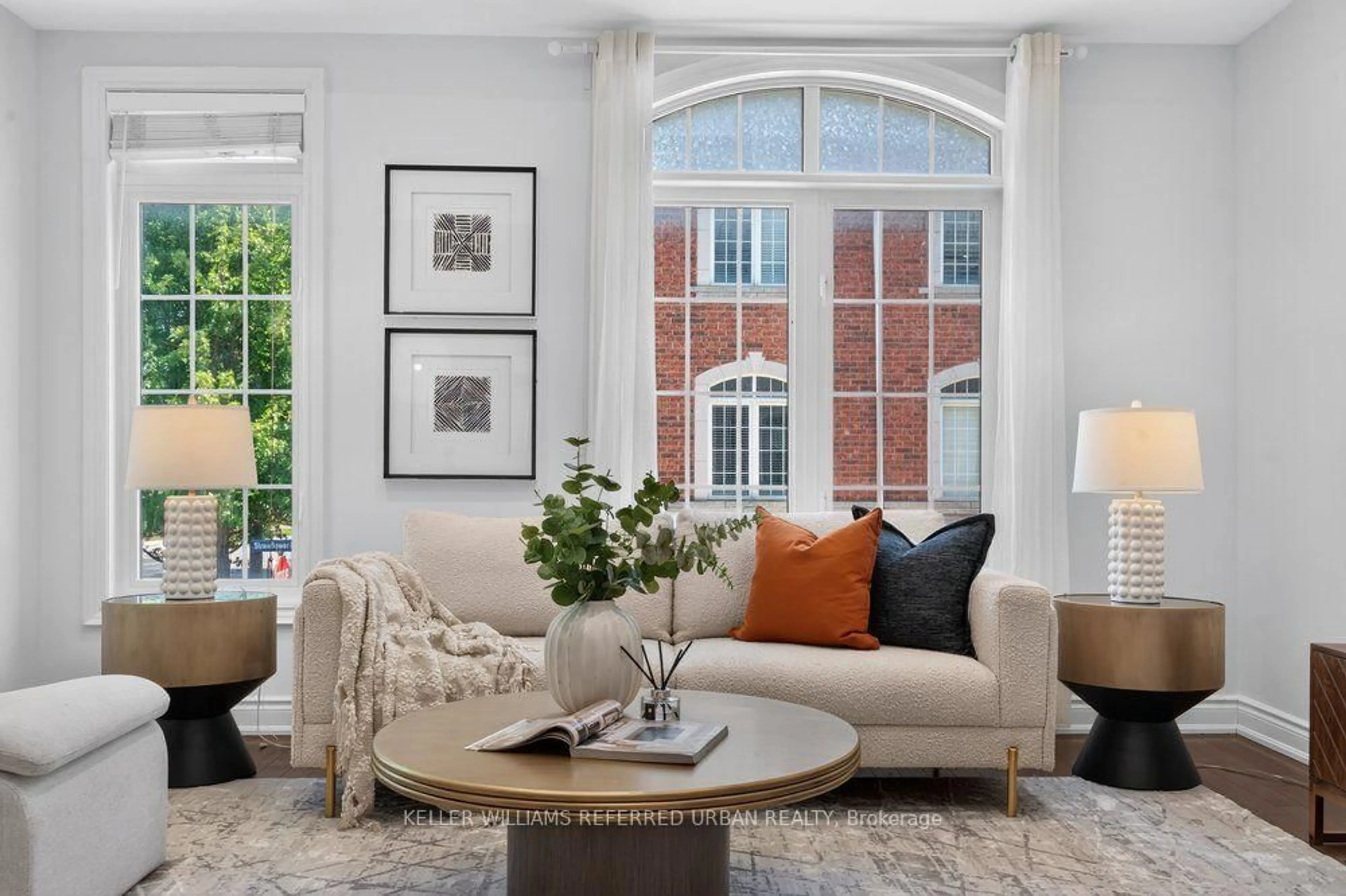 Living room with furniture, unknown for 233 Finch Ave, Toronto Ontario M2N 4S1