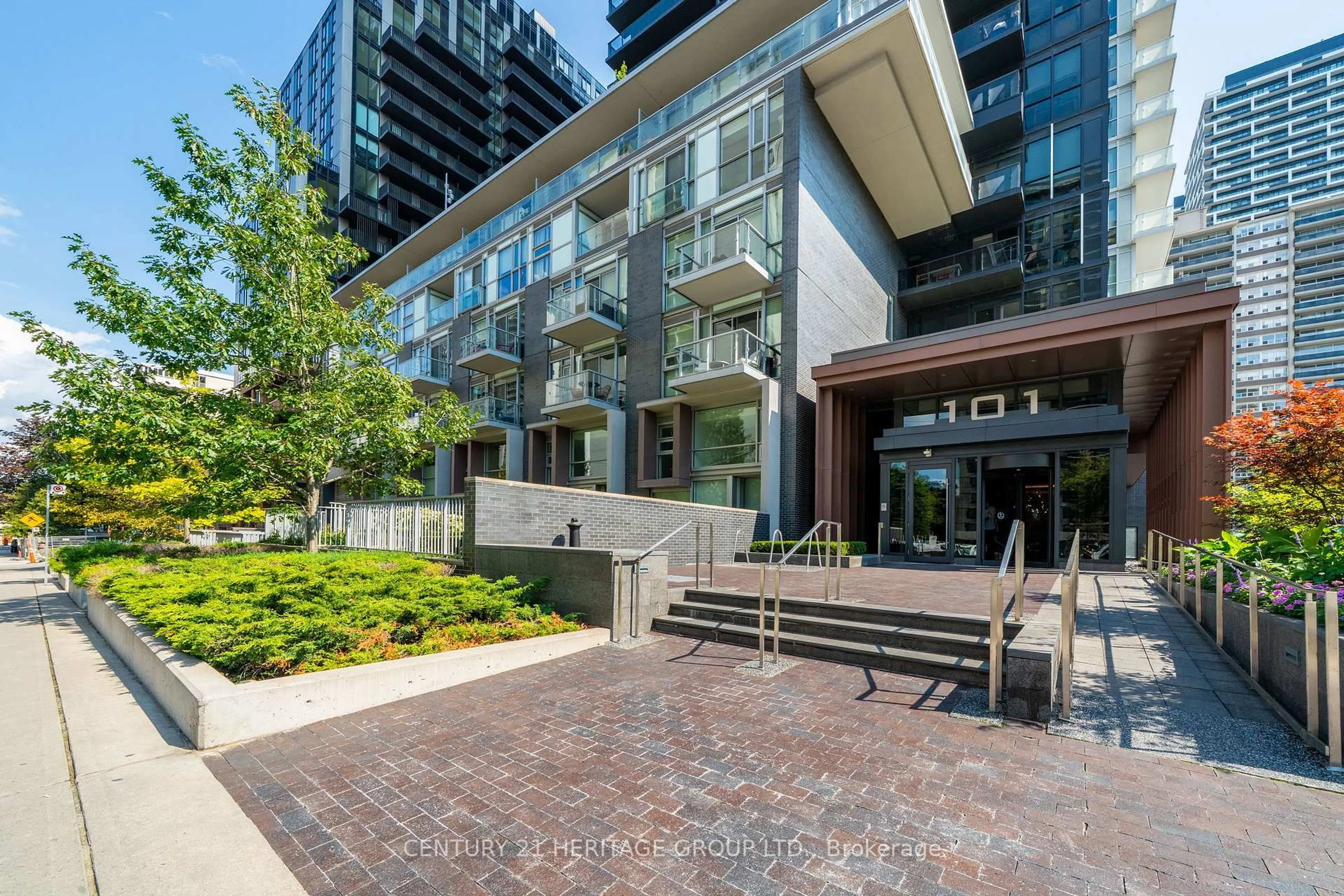 Patio, street for 101 Erskine Ave #2911, Toronto Ontario M4P 0C5