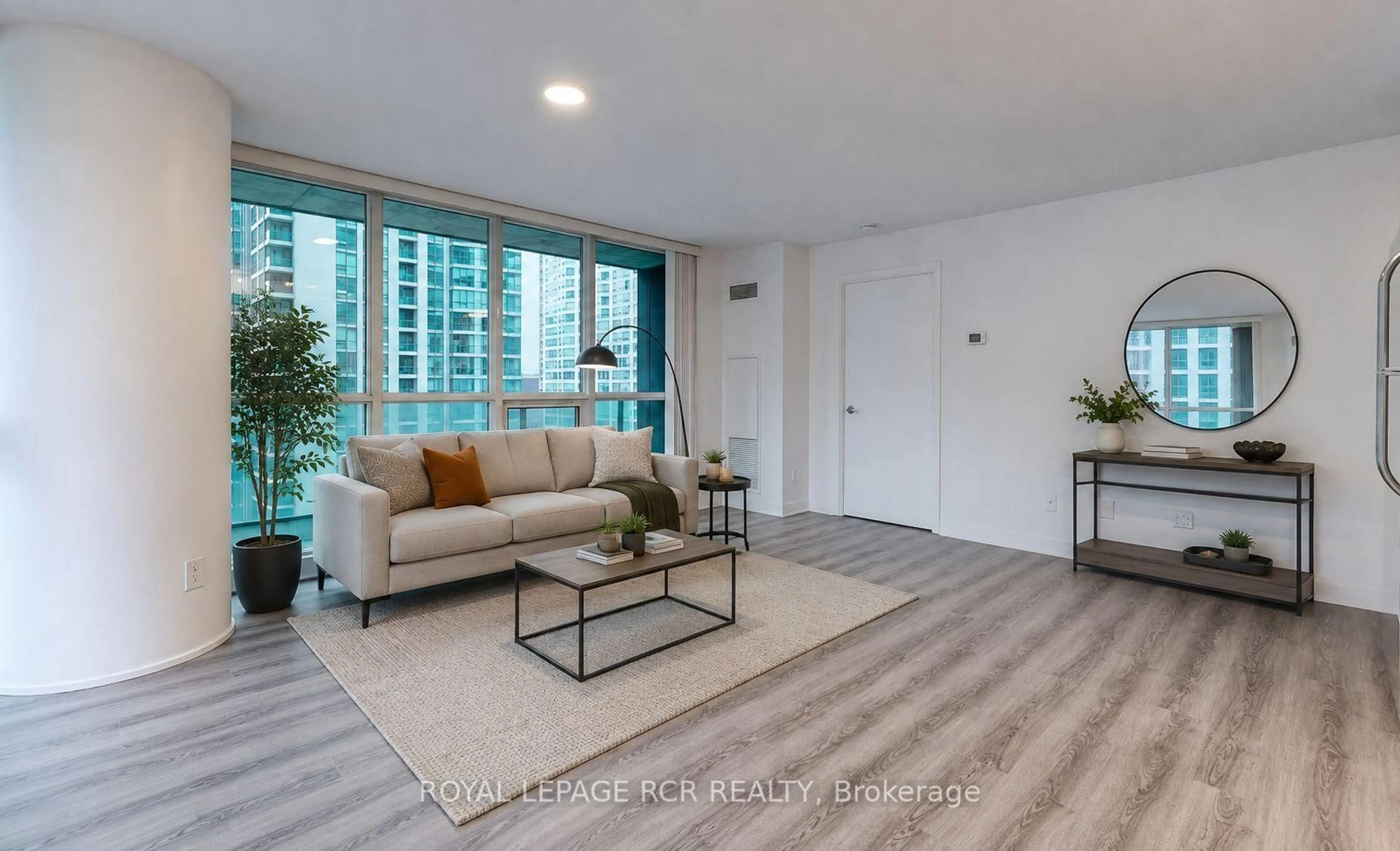 Living room with furniture, unknown for 33 Bay St #904, Toronto Ontario M5J 2Z3