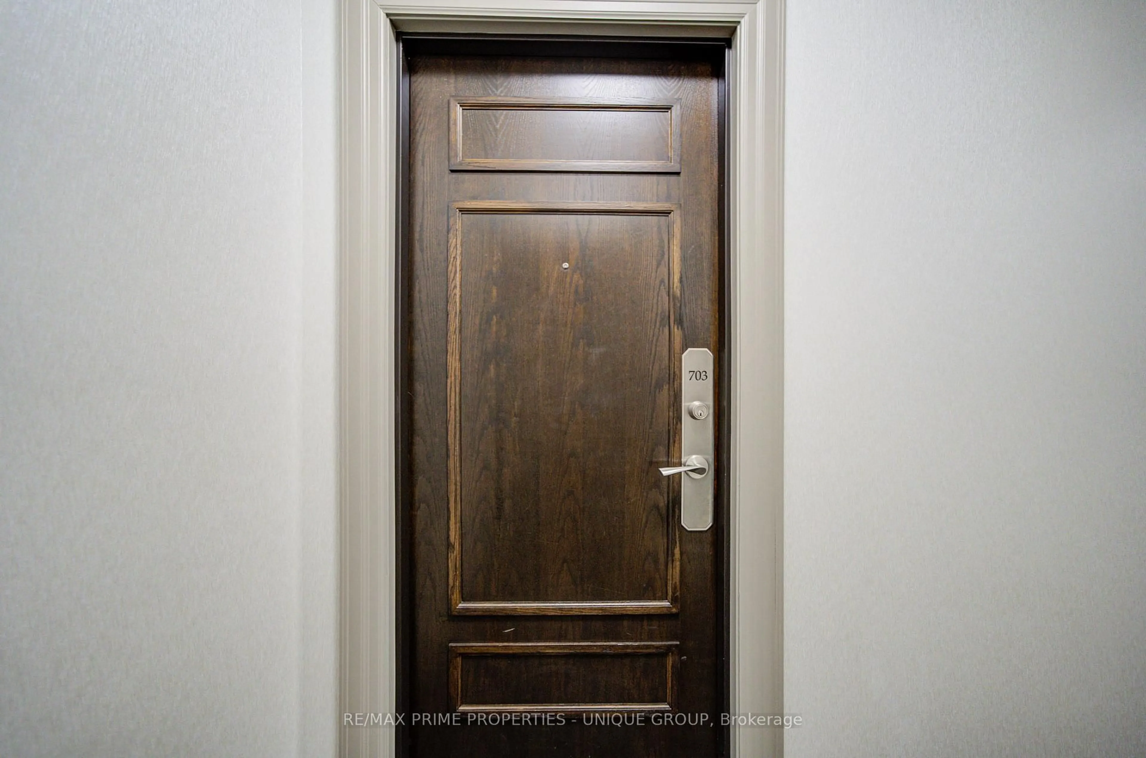 Indoor entryway for 1101 Leslie St #703, Toronto Ontario M3C 4G3