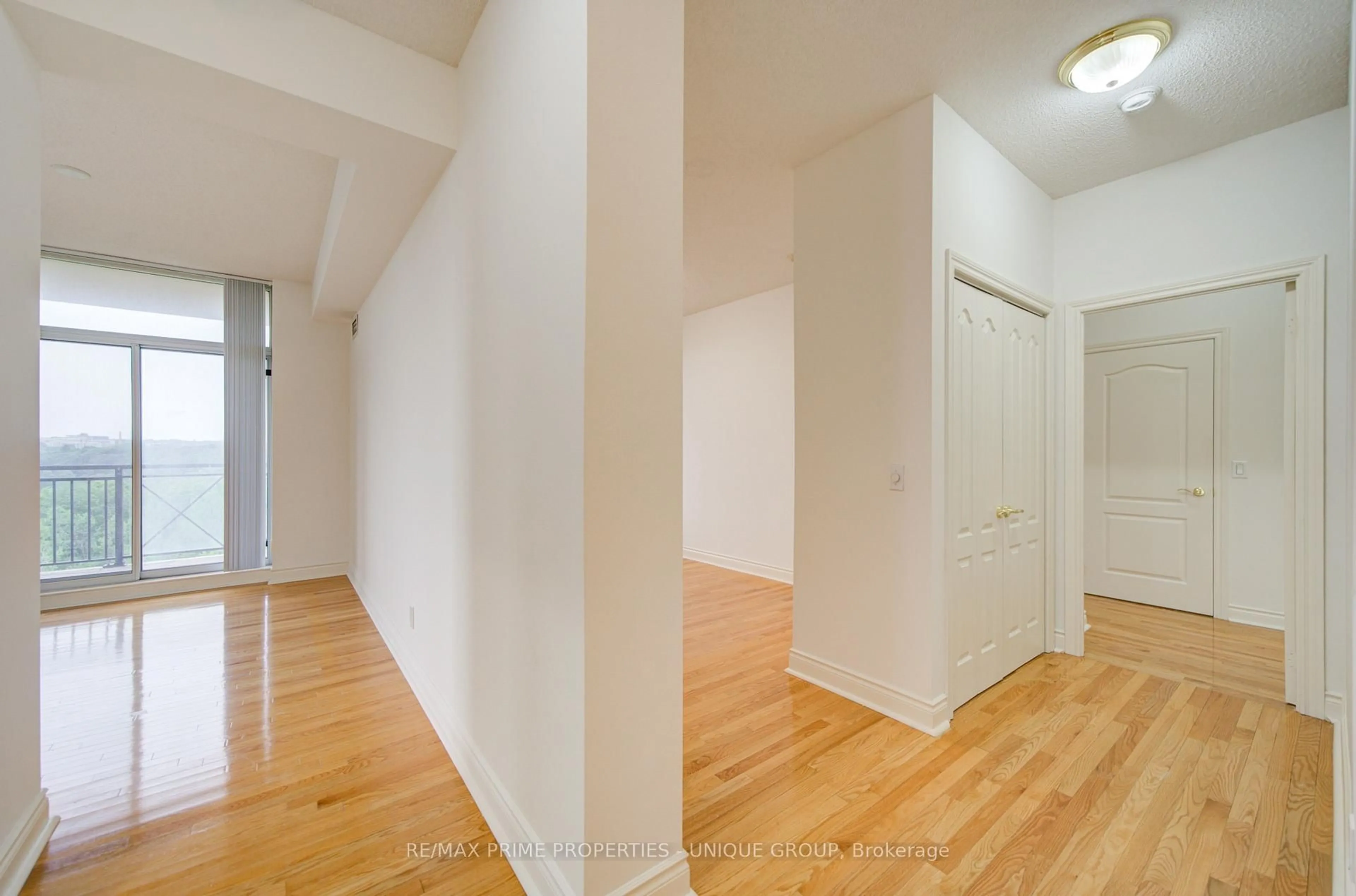 Unknown for 1101 Leslie St #703, Toronto Ontario M3C 4G3