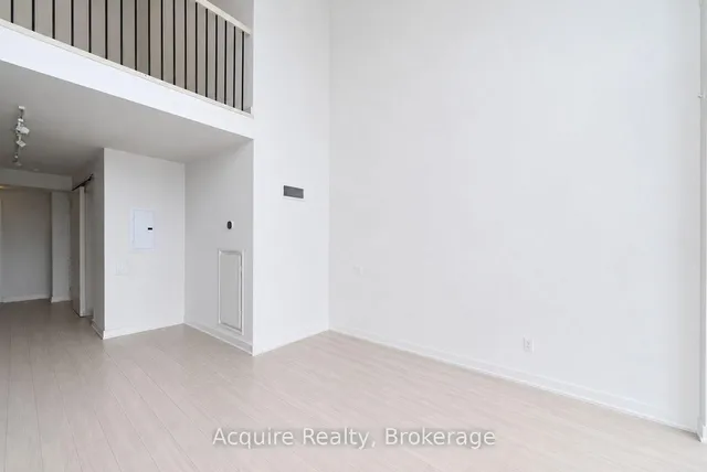 5 Hanna Ave #413, Toronto 4