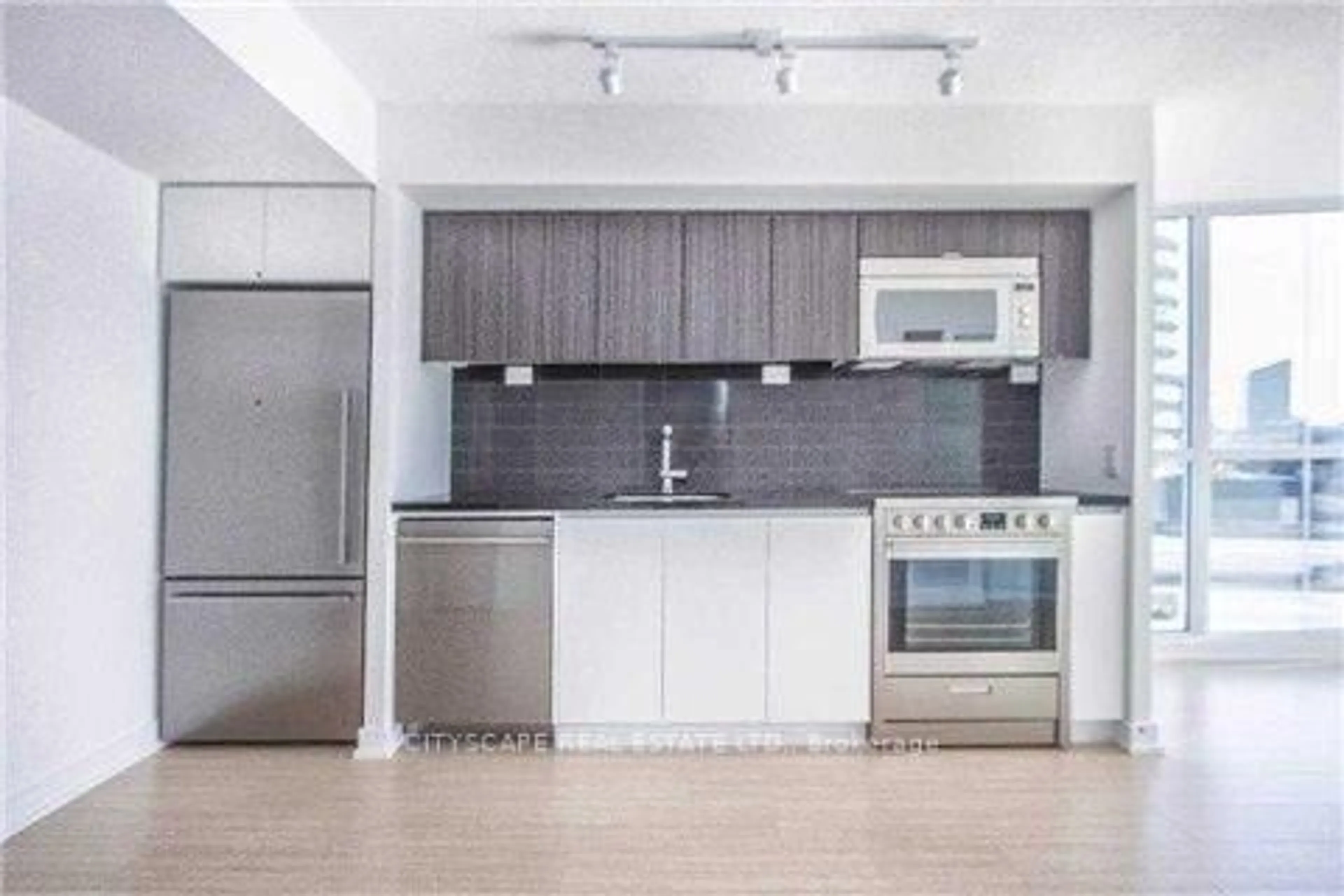 Standard kitchen, unknown for 75 Queens Wharf Rd #708, Toronto Ontario M5V 0J8