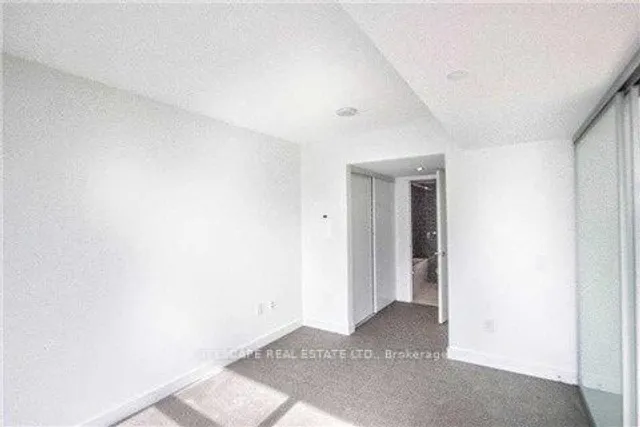 75 Queens Wharf Rd #708, Toronto 5