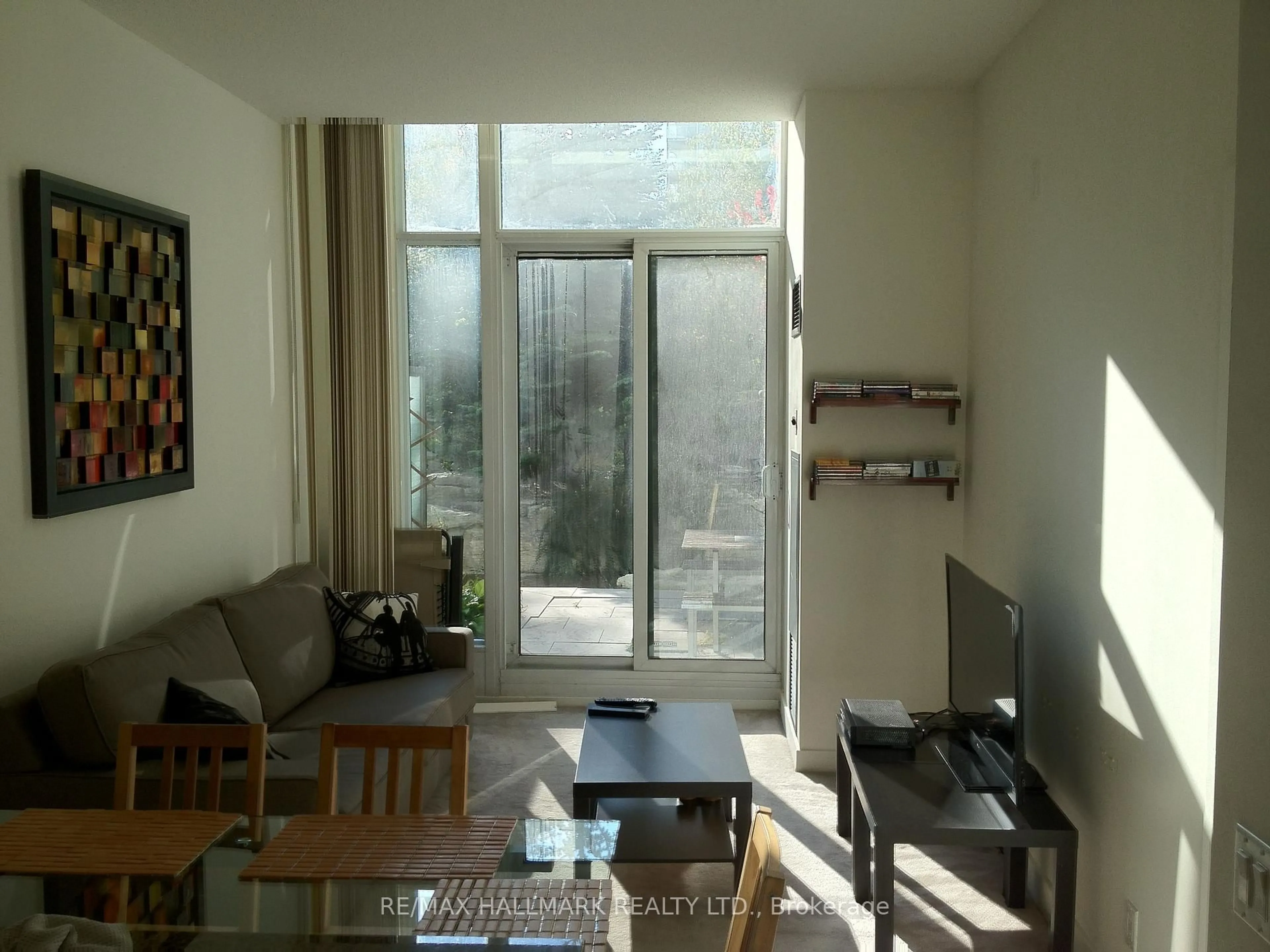 A pic of a room for 361 Front St #107, Toronto Ontario M5V 3R5