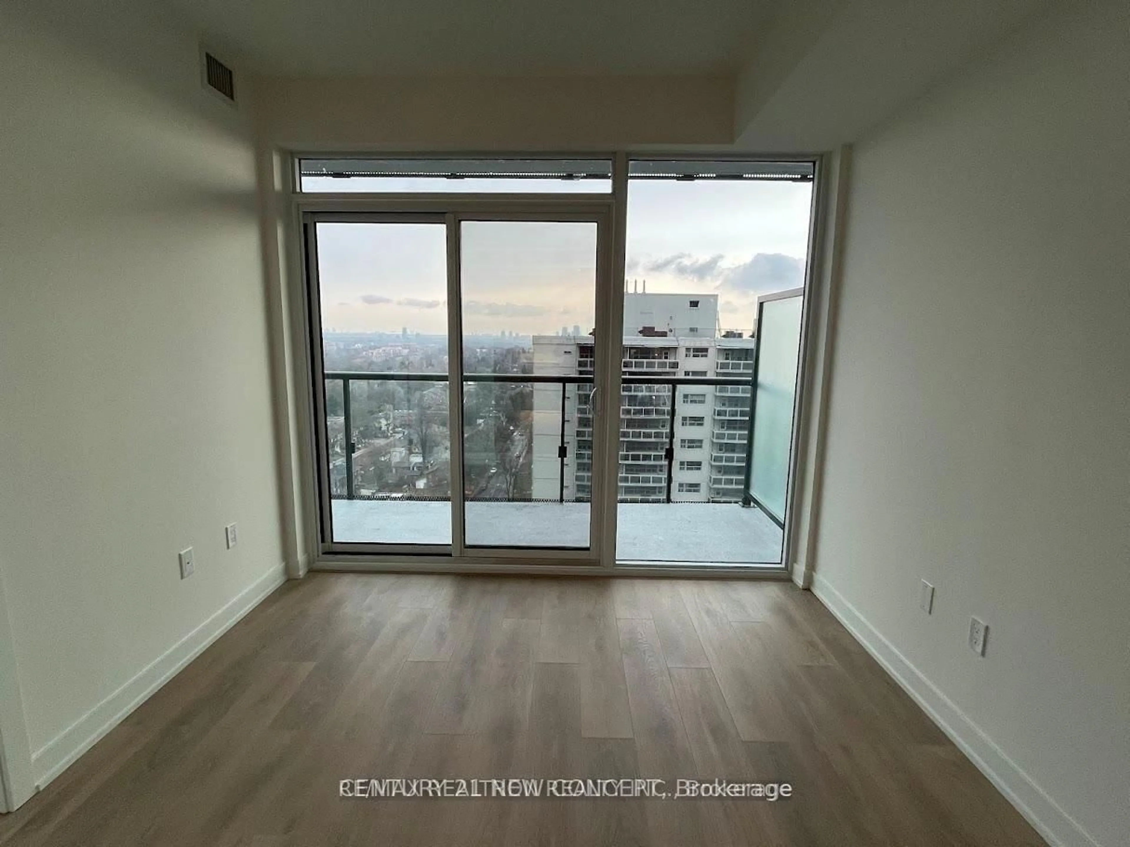 A pic of a room for 117 Broadway Ave #1109, Toronto Ontario M4P 1V3