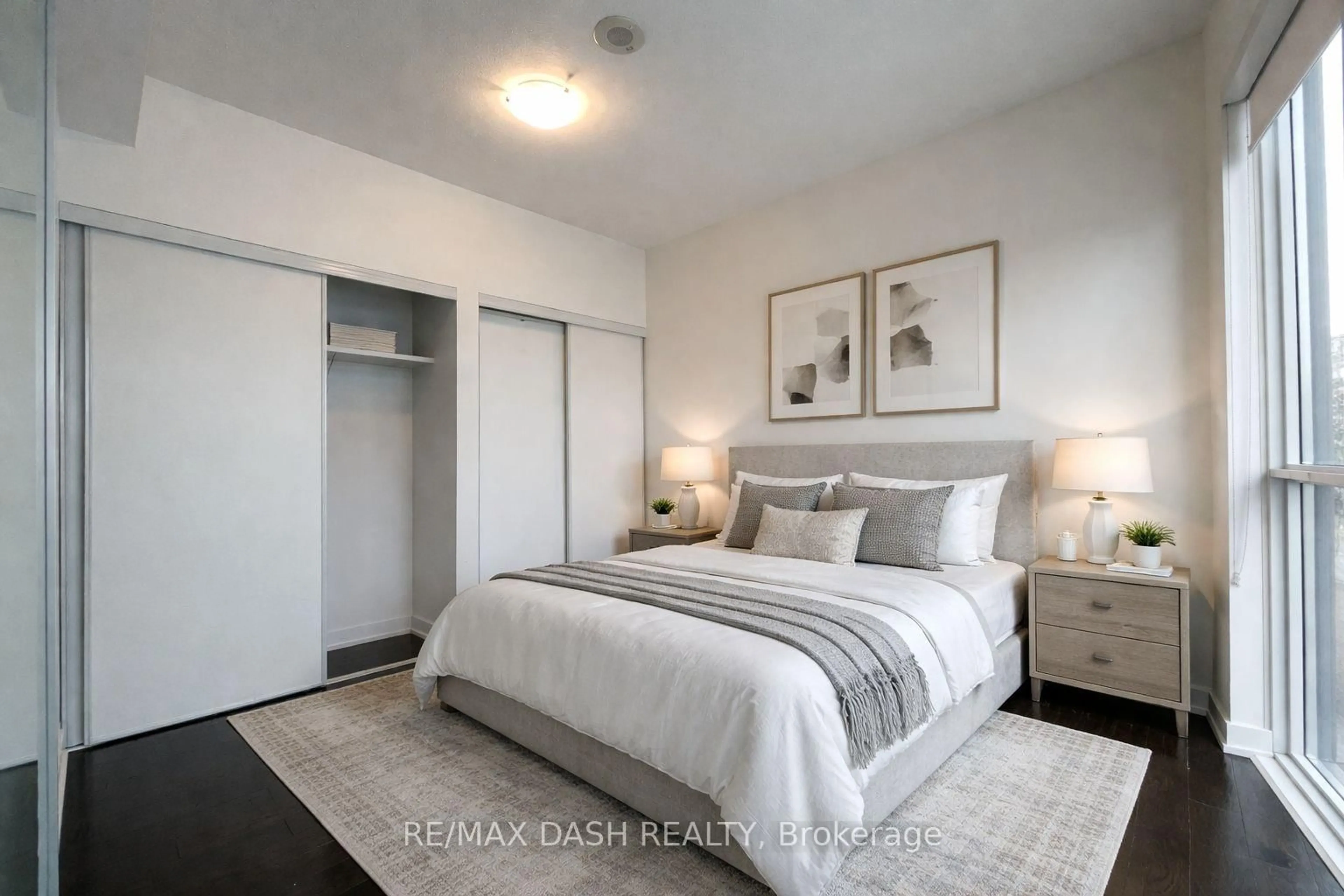 Bedroom with bed, unknown for 1 The Esplanade Dr #1005, Toronto Ontario M5E 0A8
