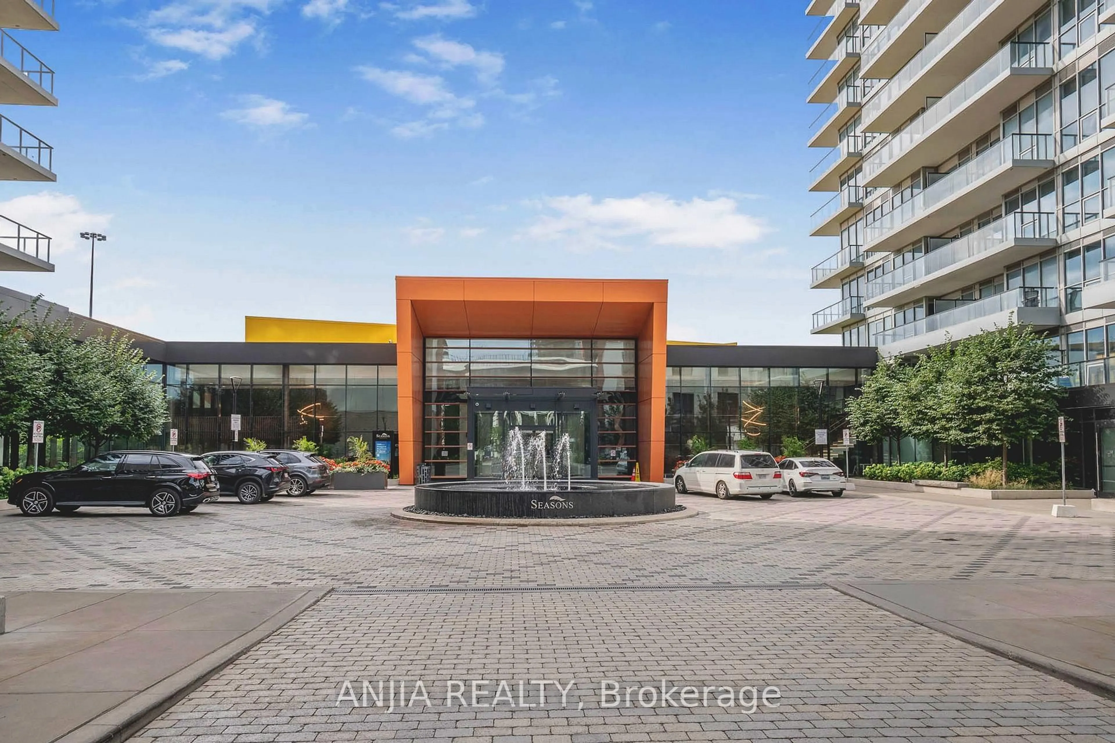 Unknown for 85 McMahon Dr #TH607, Toronto Ontario M2K 0H2