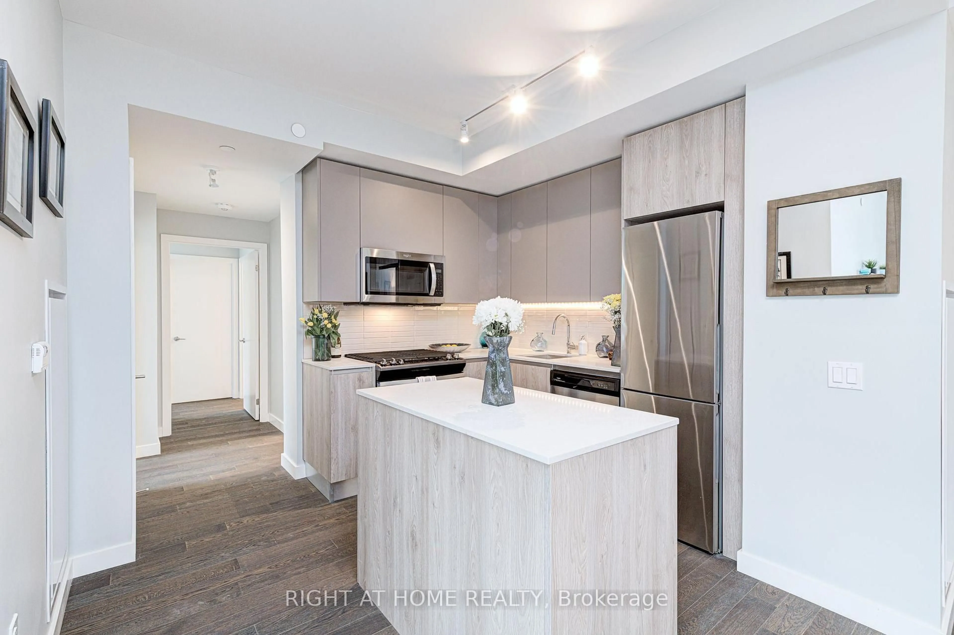 Open concept kitchen, unknown for 2A Church St #411, Toronto Ontario M5E 1Z4