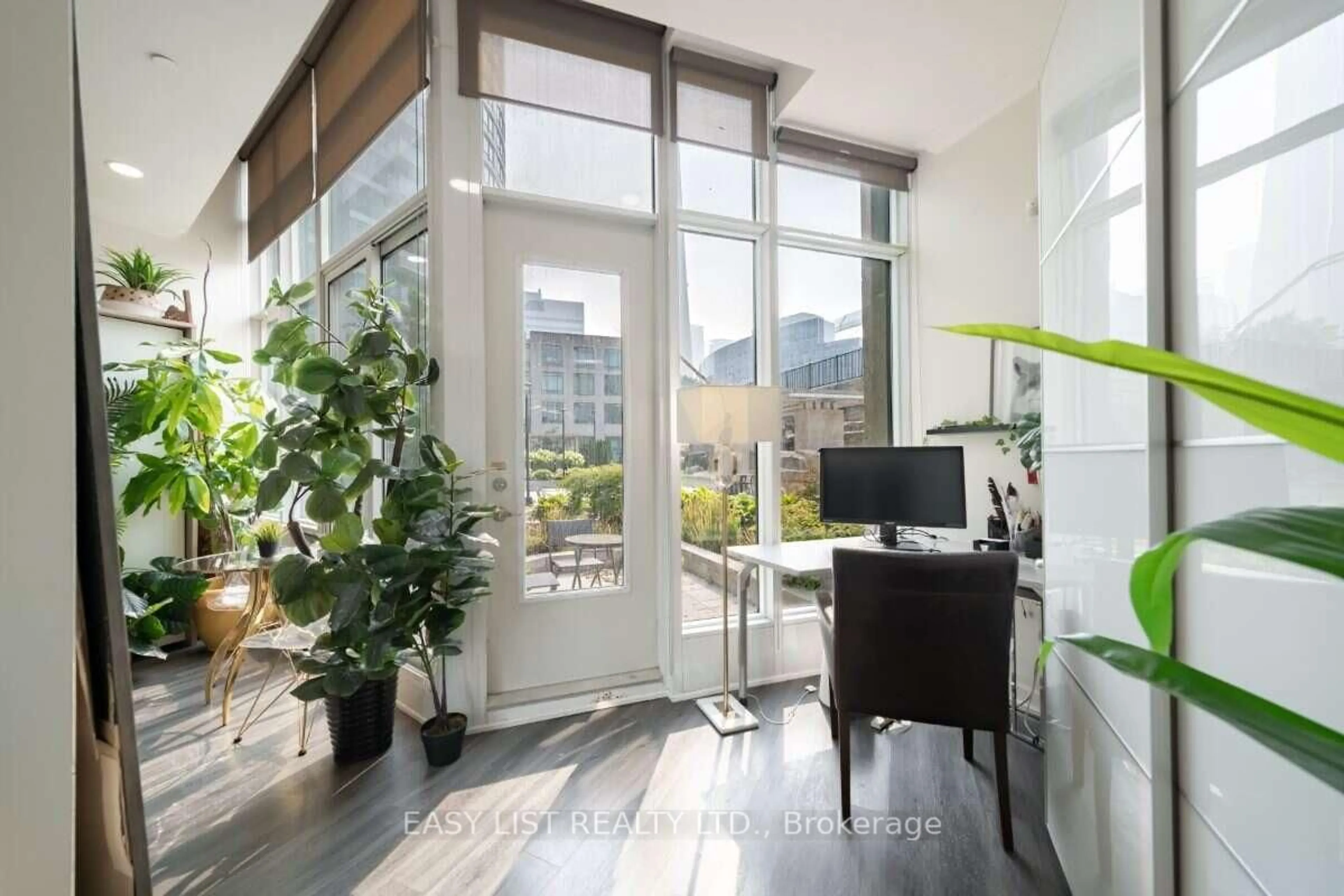 Unknown for 373 Front St #101, Toronto Ontario M5V 3R7