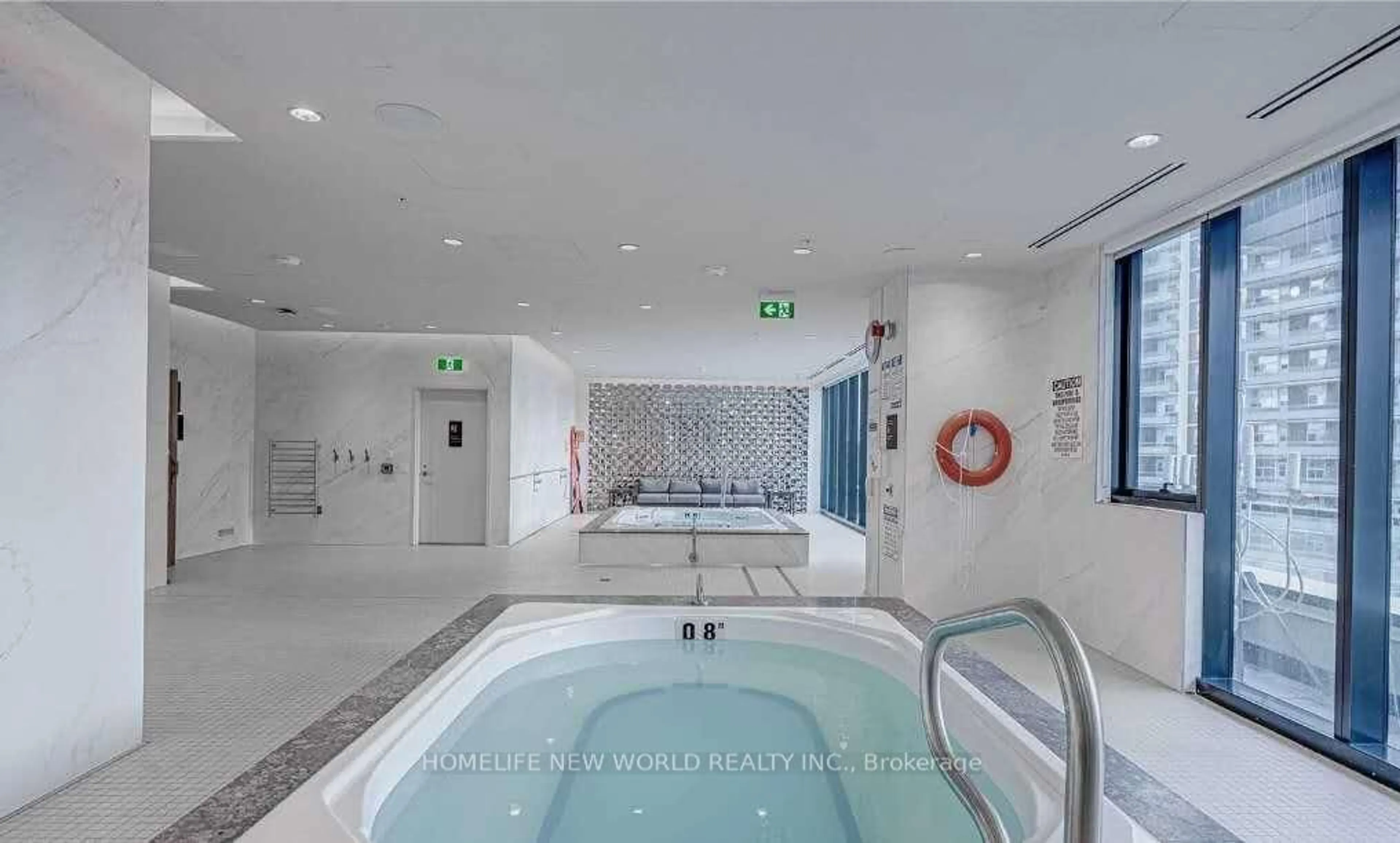 Pool for 585 BLOOR St #2220, Toronto Ontario M4W 0B3