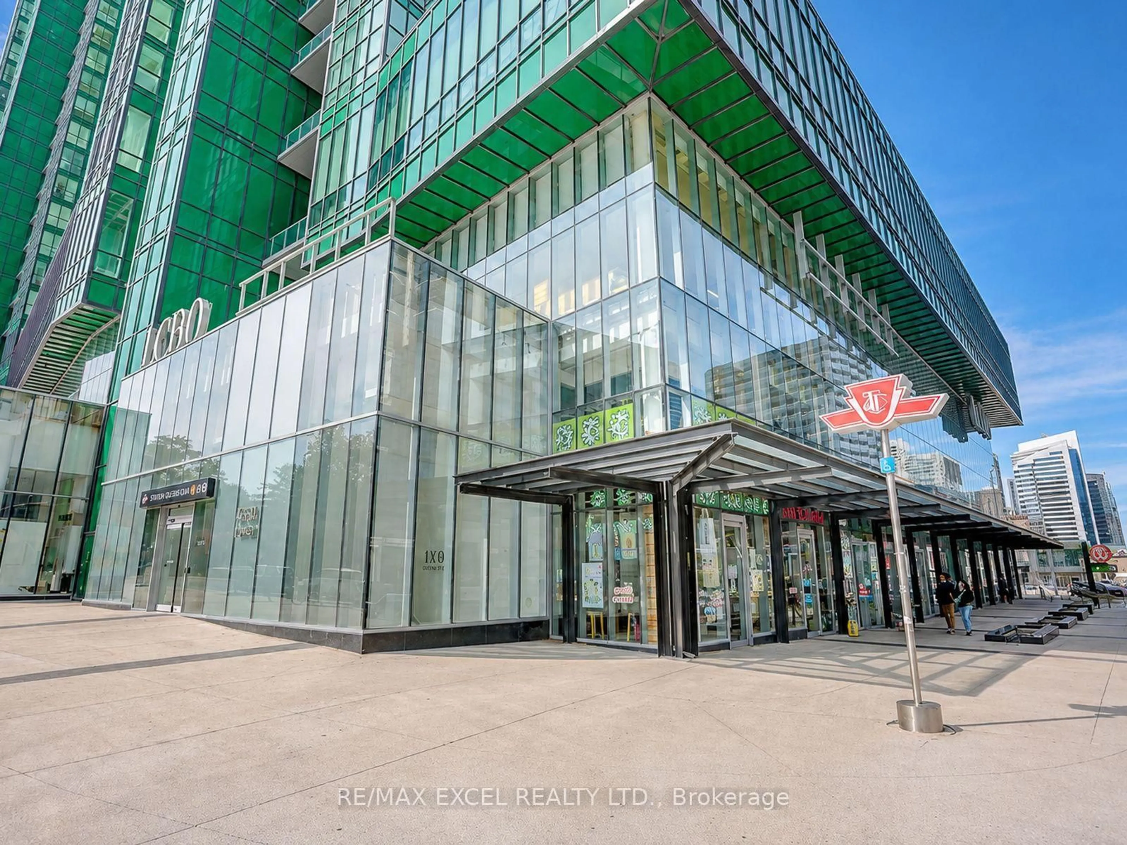 Indoor foyer for 11 Bogert Ave #2403, Toronto Ontario M2N 0H4